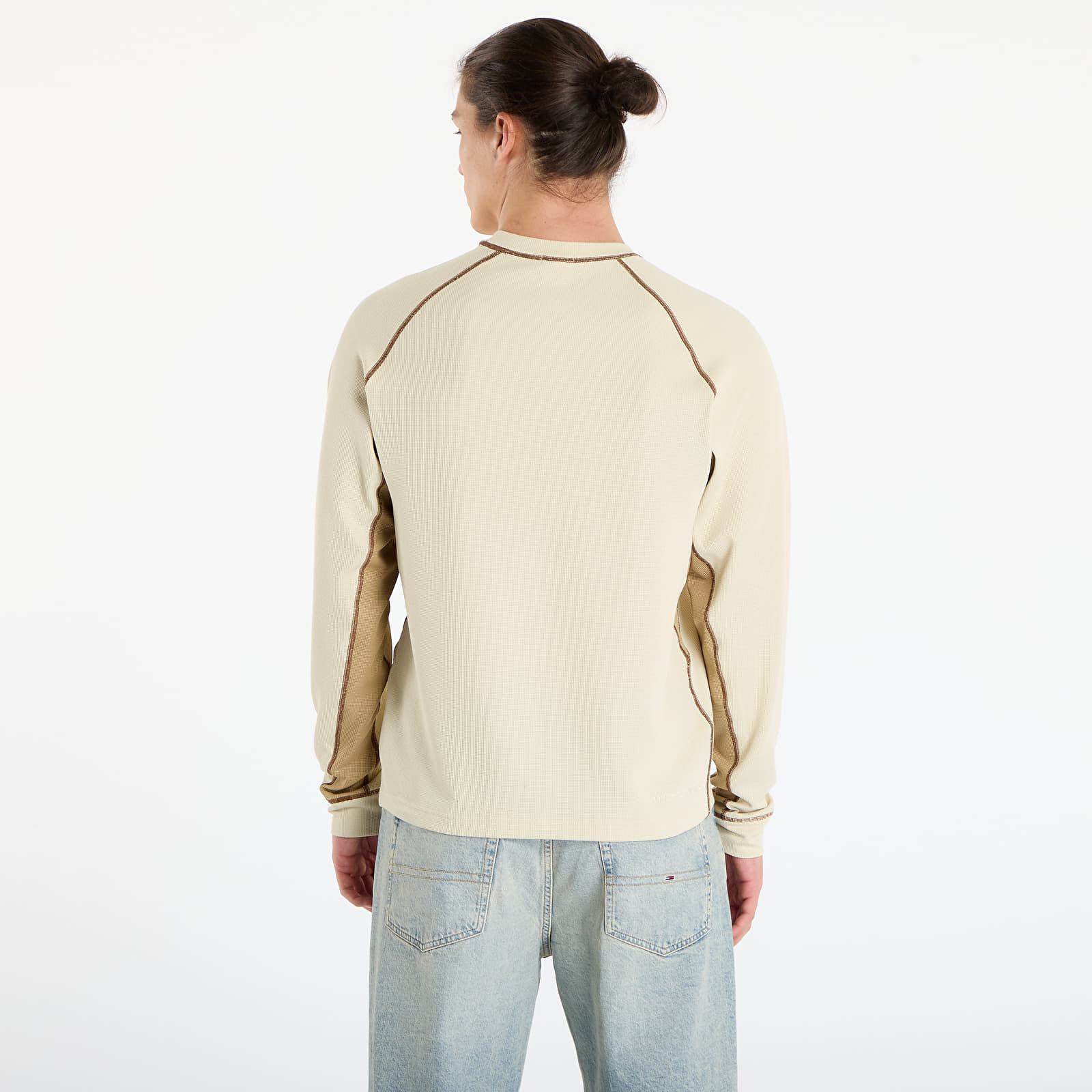Pánske tričká Nike ACG "Chinati" Men's Dri-FIT ADV Long-Sleeve Top Lt Khaki/ Parachute Beige/ Summit White