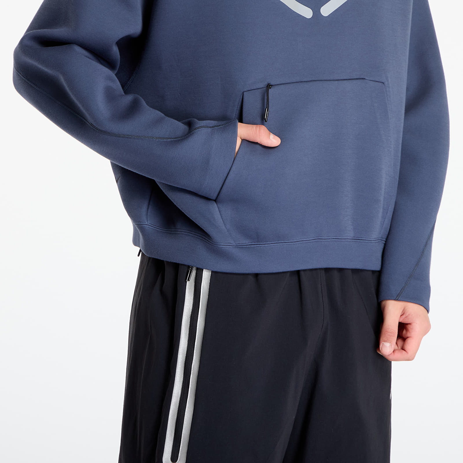 Sweatshirts för män Nike Tech Men's Pullover Hoodie with Reflective Accents Thunder Blue/ Black