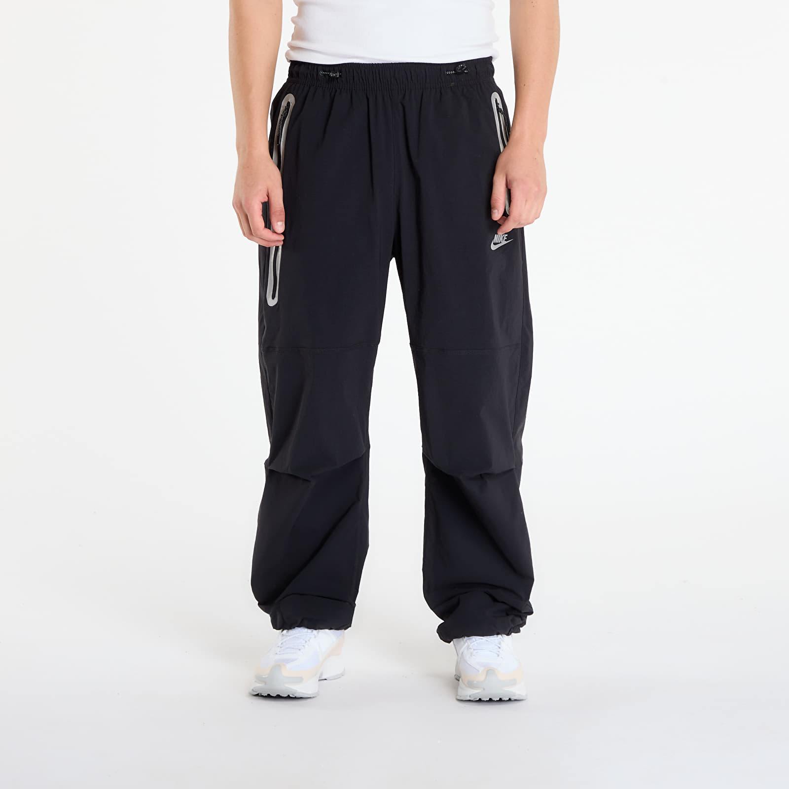 Muške hlače Nike Tech Men's Oversized Woven Pants Black