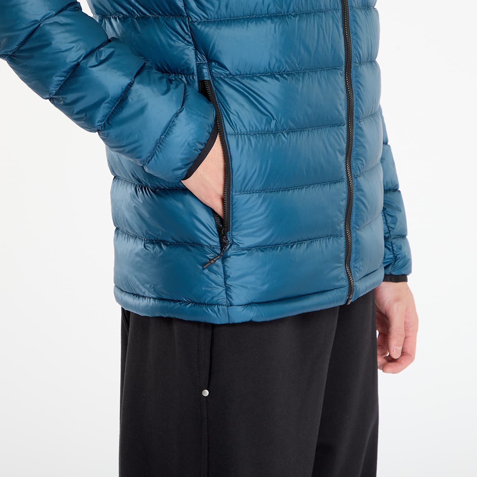 Pánské bundy Columbia Arctic Crest™ Down Hooded Jacket Everblue
