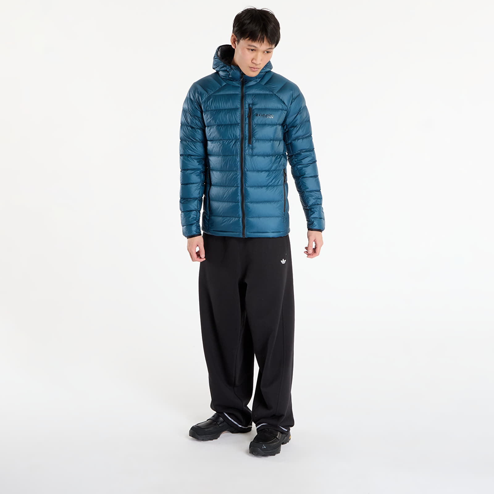Pánské bundy Columbia Arctic Crest™ Down Hooded Jacket Everblue