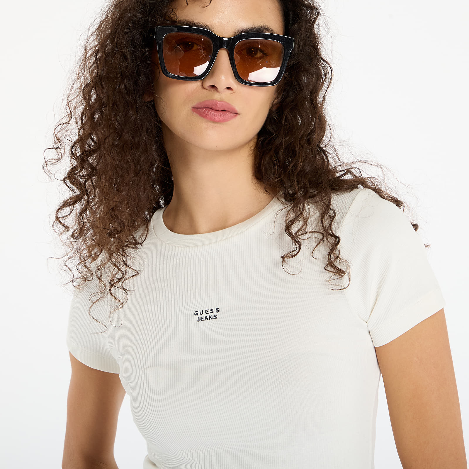 Tricouri Guess Jeans Ss Cn Embro Slim Cream