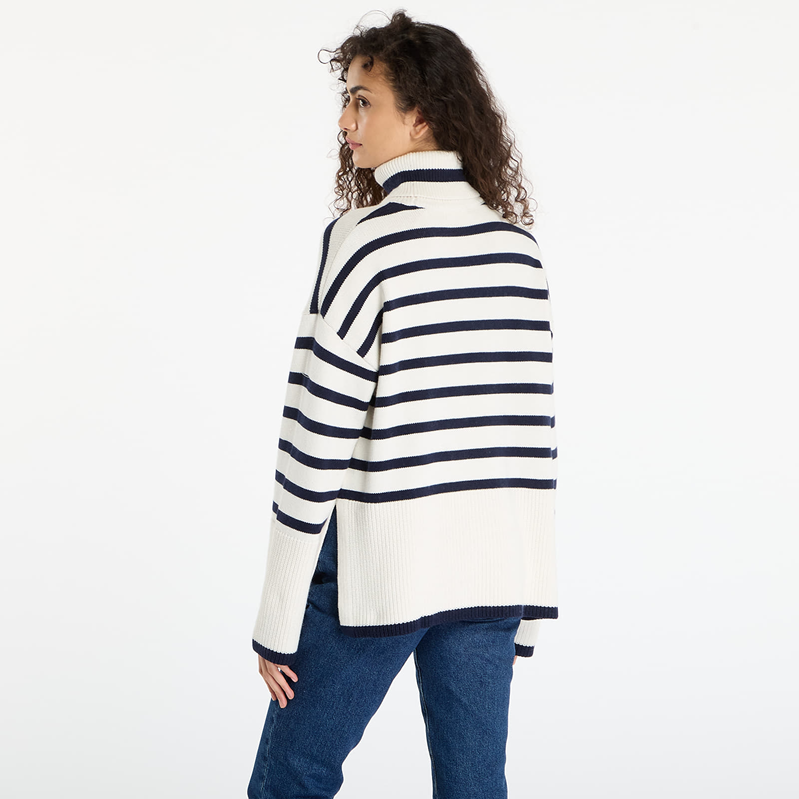 Sweatshirts für Frauen GUESS Ls Tn Emelia Sweater White