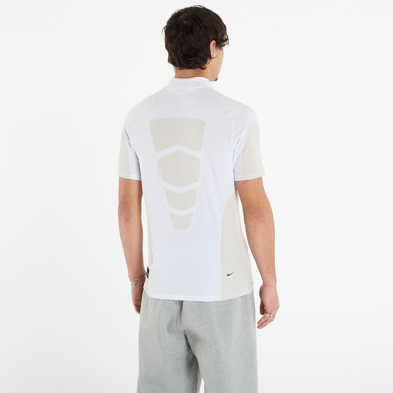 Magliette da uomo Nike Tech Men's Dri-FIT Short-Sleeve Base Layer White/ Light Bone/ Light Bone/ Black
