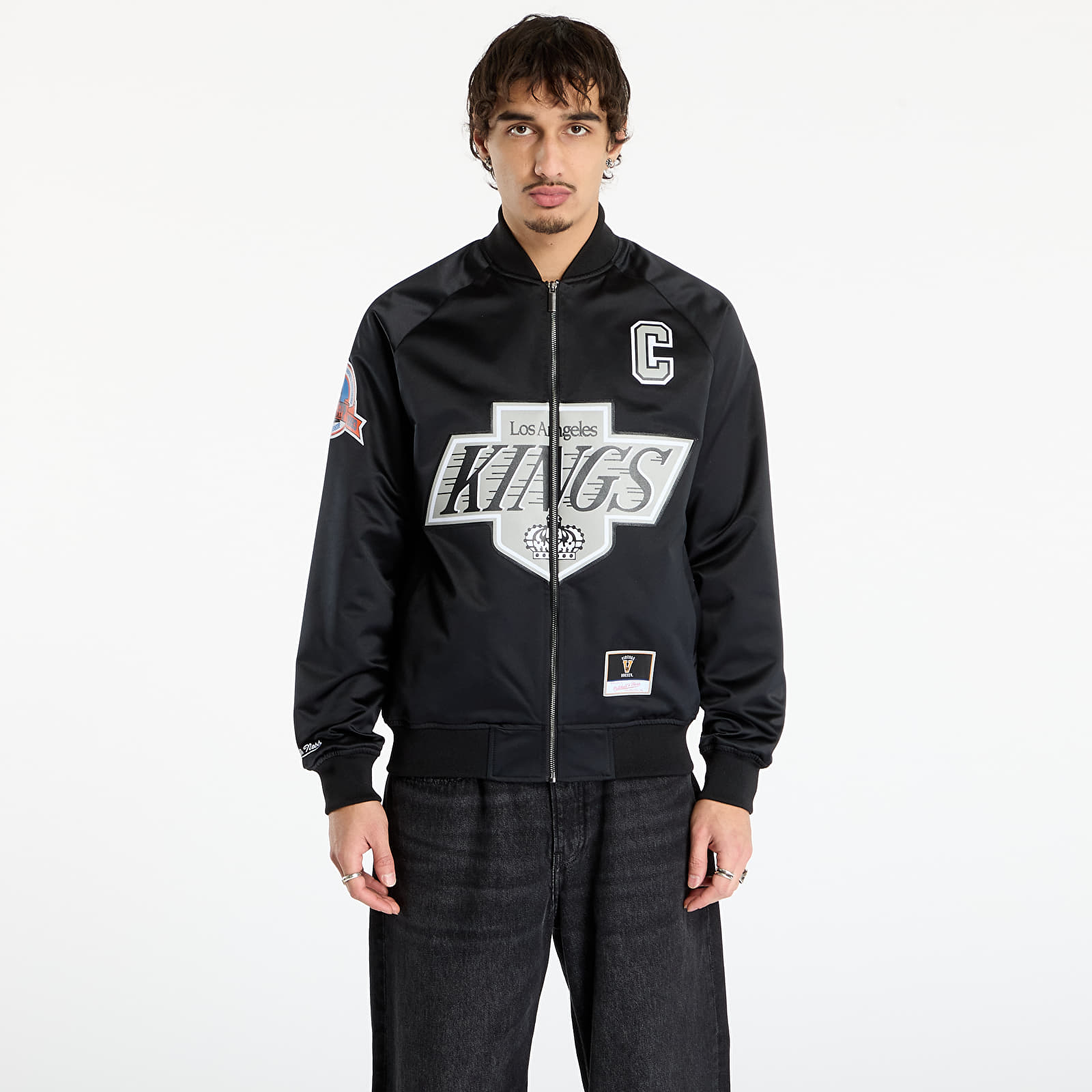 Men's jackets Mitchell & Ness NHL Maxxed Out Satin Jacket Kings Wayne Gretzky Black