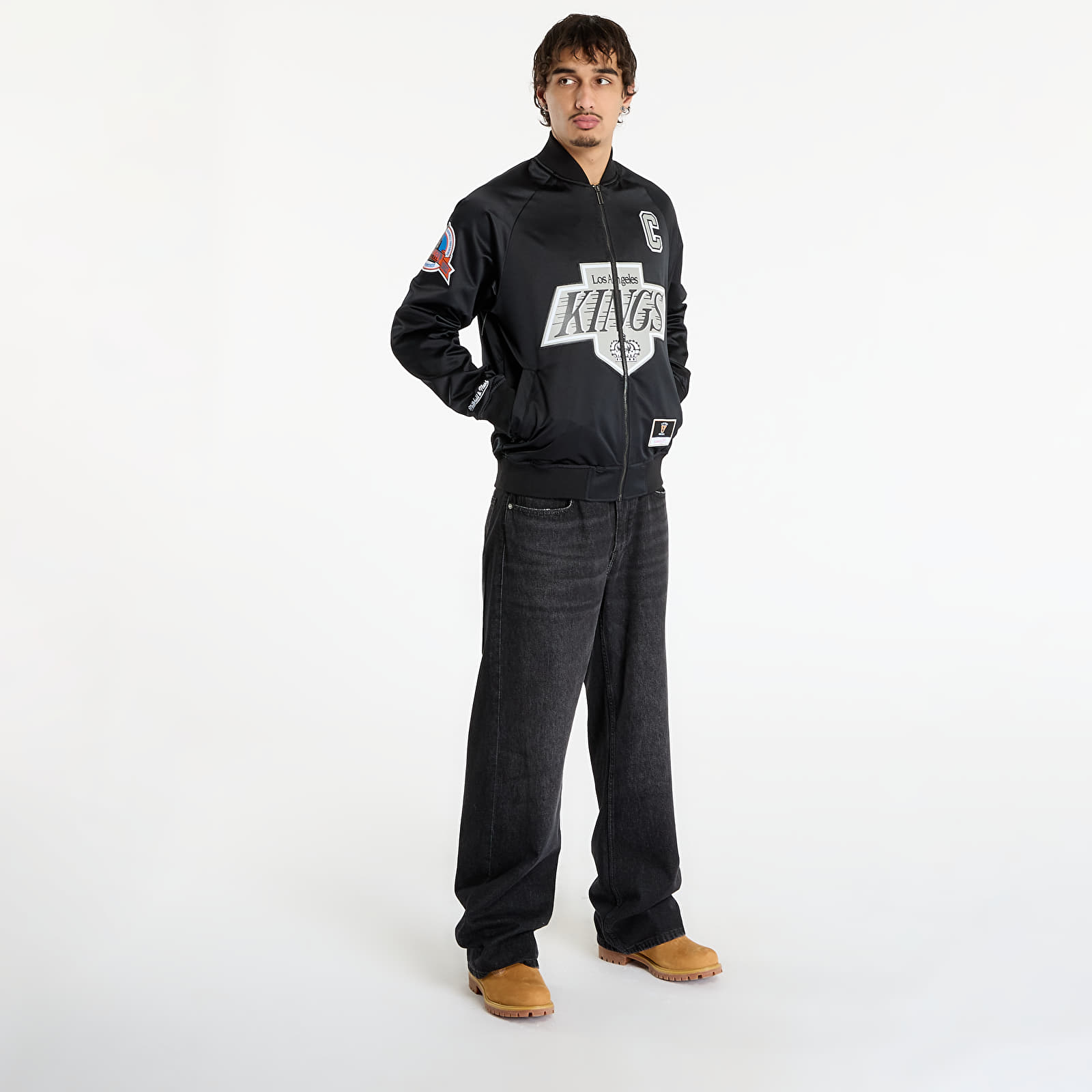 Men's jackets Mitchell & Ness NHL Maxxed Out Satin Jacket Kings Wayne Gretzky Black
