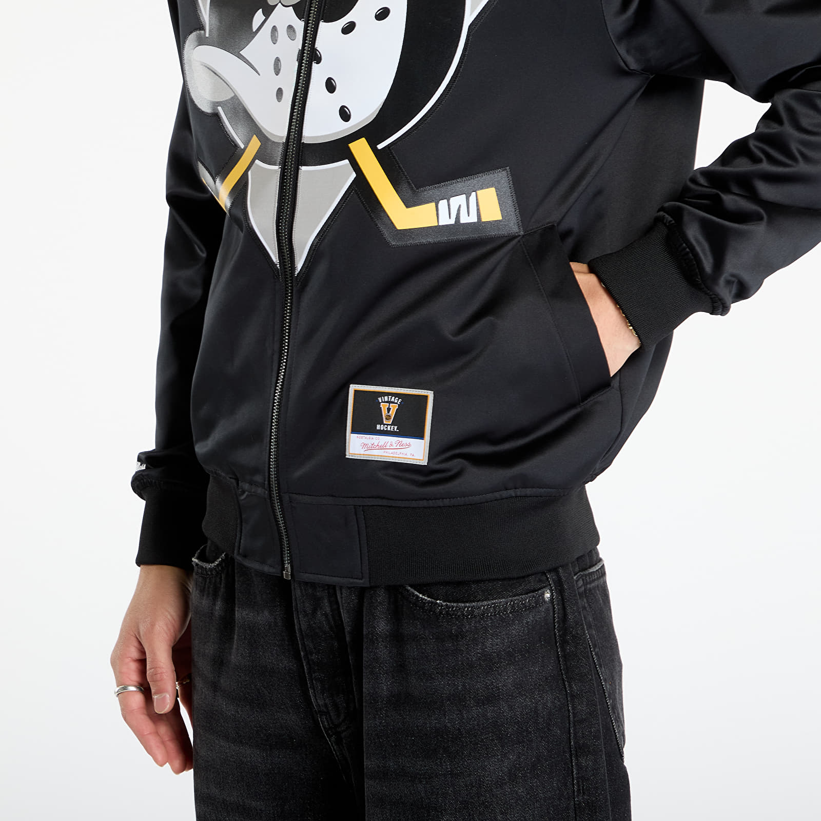 Muške jakne Mitchell & Ness NHL Maxxed Out Satin Jacket Ducks 1992 Teemu Selanne Black