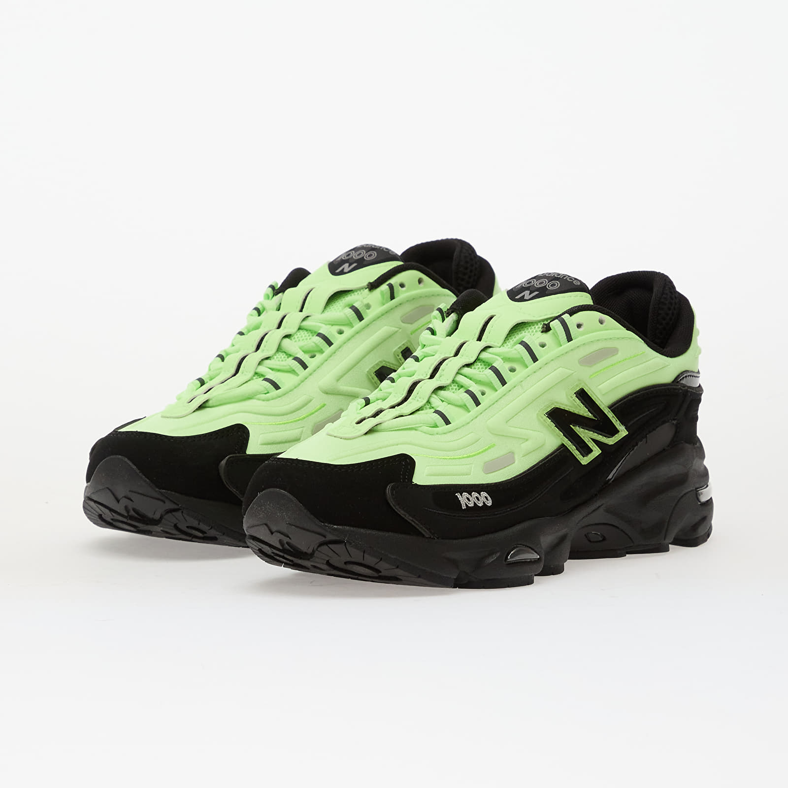 Meeste tossud ja kingad New Balance 1000 Black