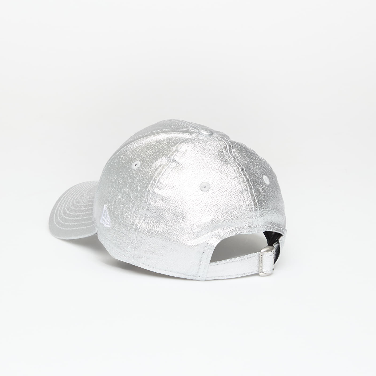 Mützen für Männer New Era New York Yankees Womens MLB 9FORTY Adjustable Cap Metallic Silver