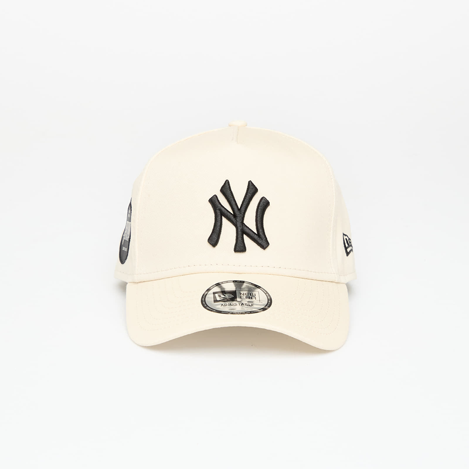 Men's caps New Era New York Yankees MLB Sidepatch 9FORTY E-Frame Adjustable Cap Light Beige