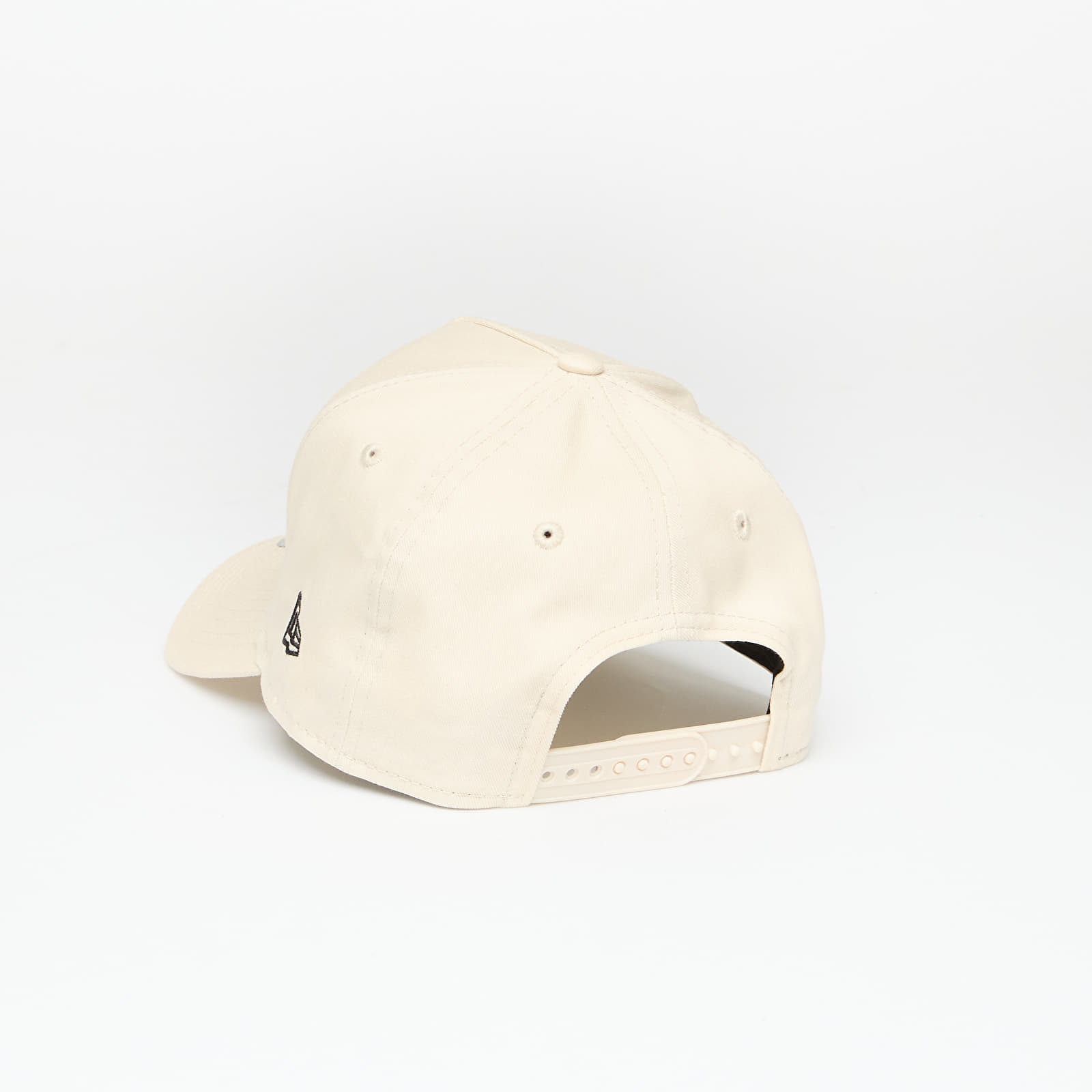 Men's caps New Era New York Yankees MLB Sidepatch 9FORTY E-Frame Adjustable Cap Light Beige