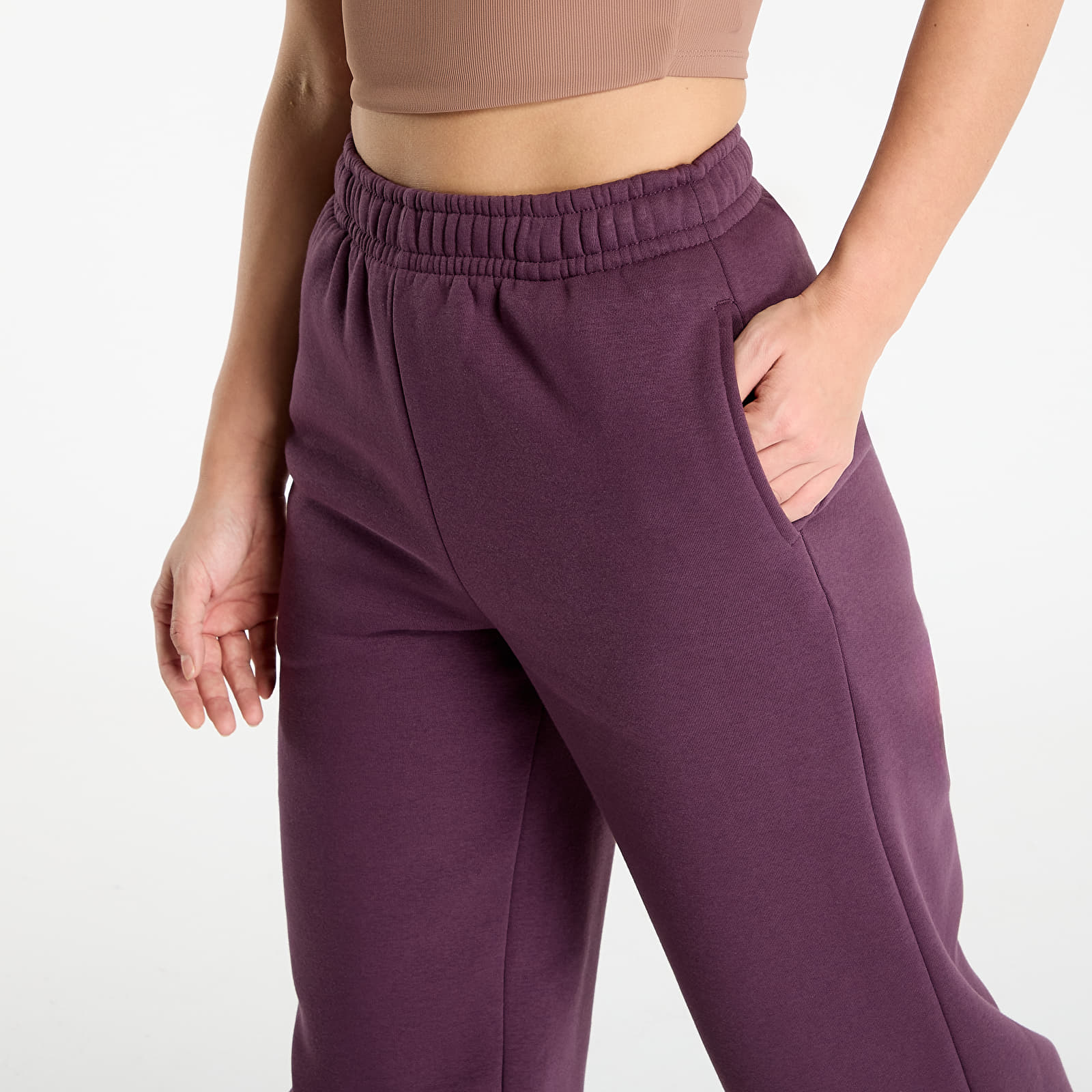 Siltās bikses Urban Classics Ladies Fluffy Sweatpants Plum Purple