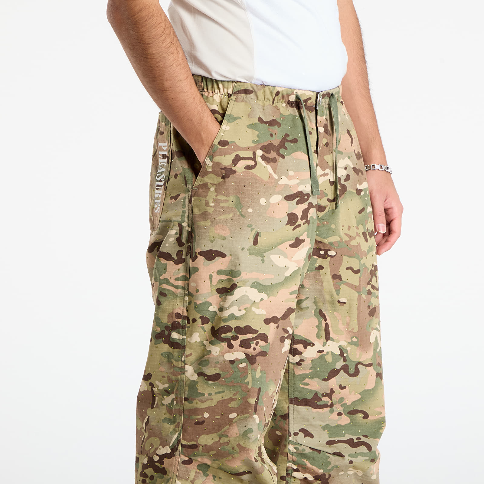 Moške hlače PLEASURES Gem Camo Wide Pants Camo