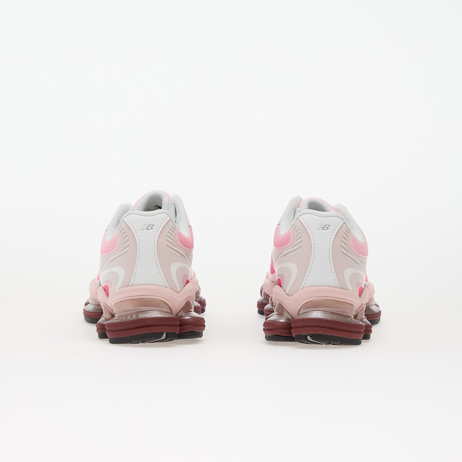 Scarpe uomo New Balance 2000S Rose Sugar