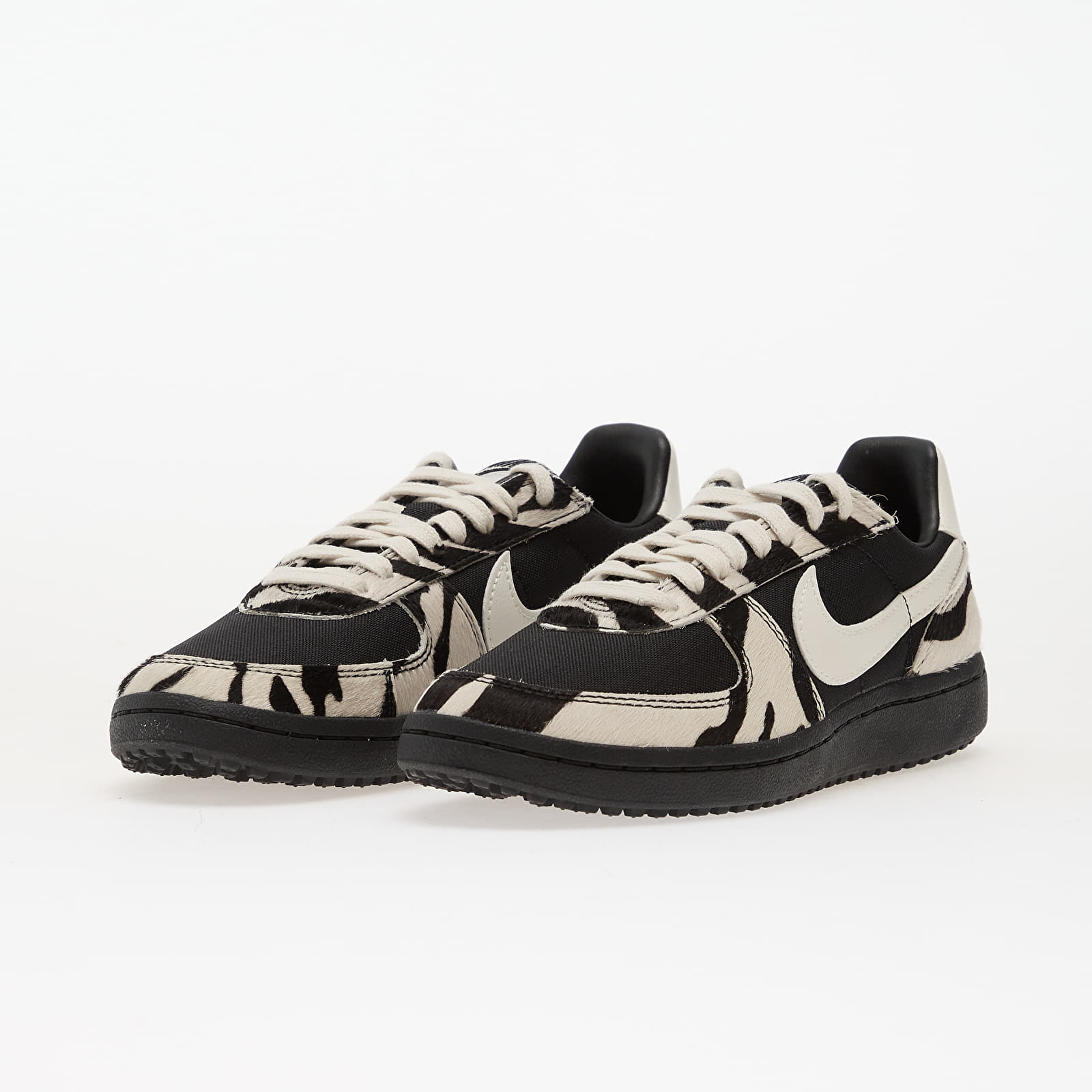 Sneakers og sko til kvinder Nike Field General Black/ Sail-Black