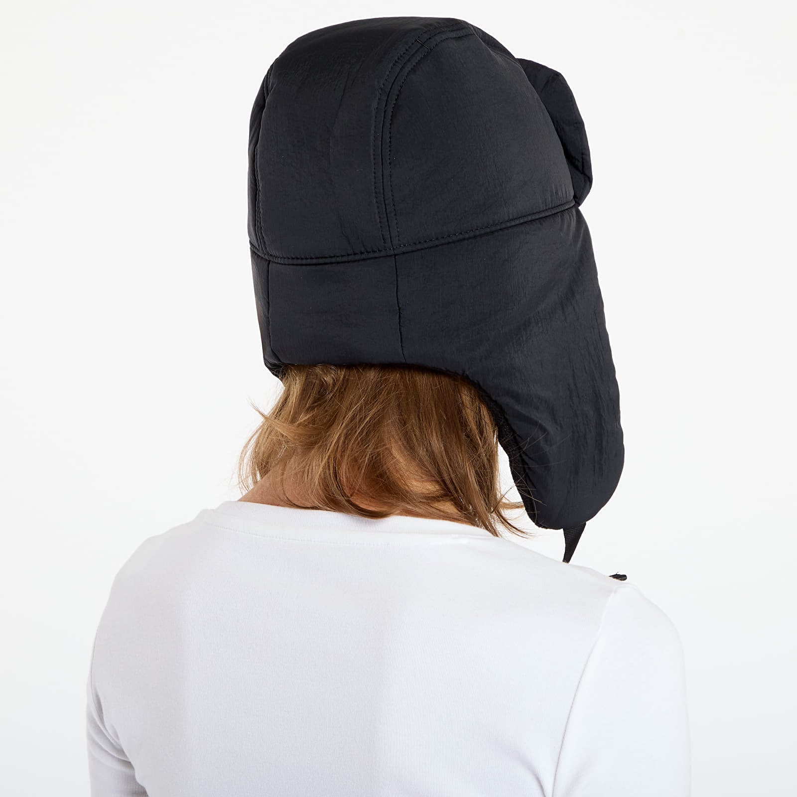 Sapkák Nike Fly Unstructured Puffer Trapper Cap Black/ Black/ Sanddrift