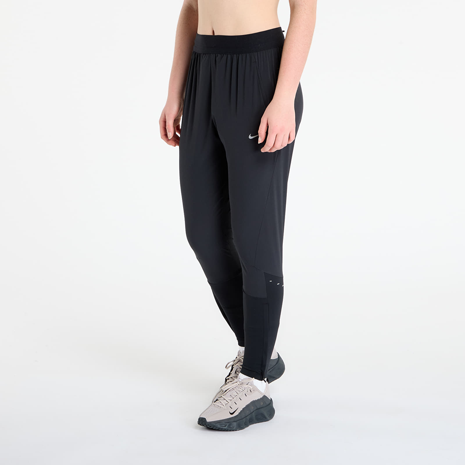 Women's Trousers Nike Swift Women's Dri-FIT Mid-Rise Running Pants Black/ Reflective Silv