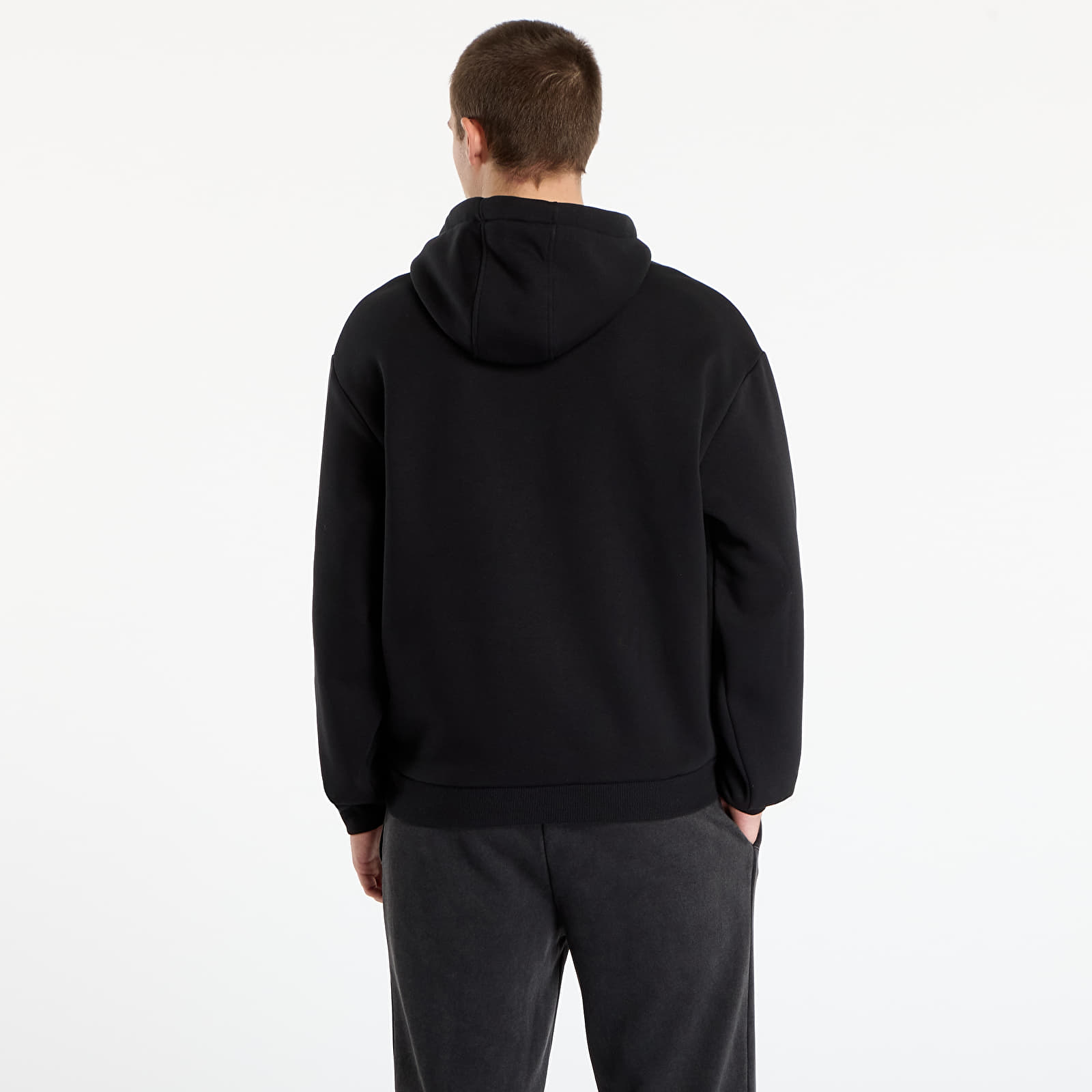 Hupparit ja collegepaidat Urban Classics Fluffy Hoody Black