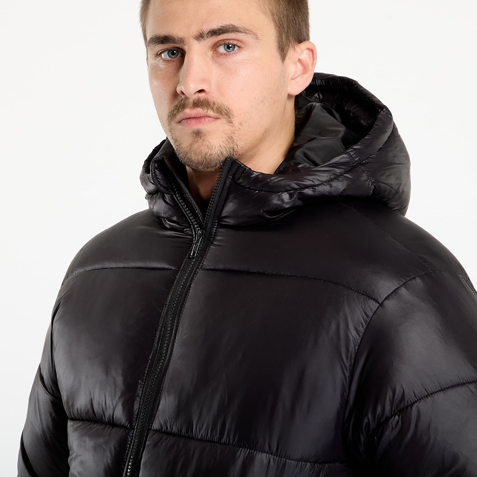 Jackets Urban Classics Shiny Puffer Jacket With Hood Black
