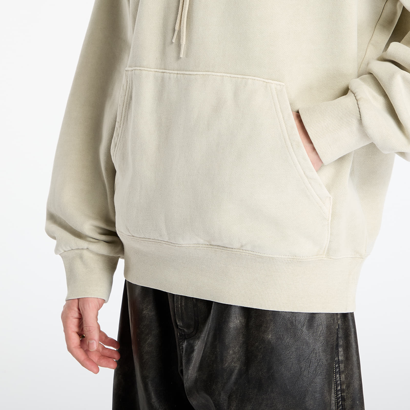 Férfi kapucnis pulcsik Carhartt WIP Hooded Vista Sweat UNISEX  Fleur De Sel Garment Dyed