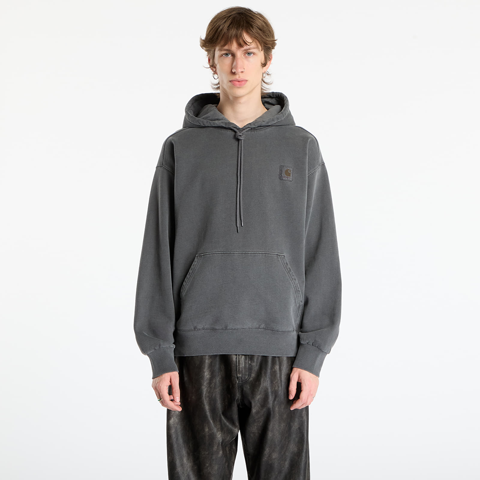 Mikiny Carhartt WIP Hooded Vista Sweat UNISEX Black Garment Dyed