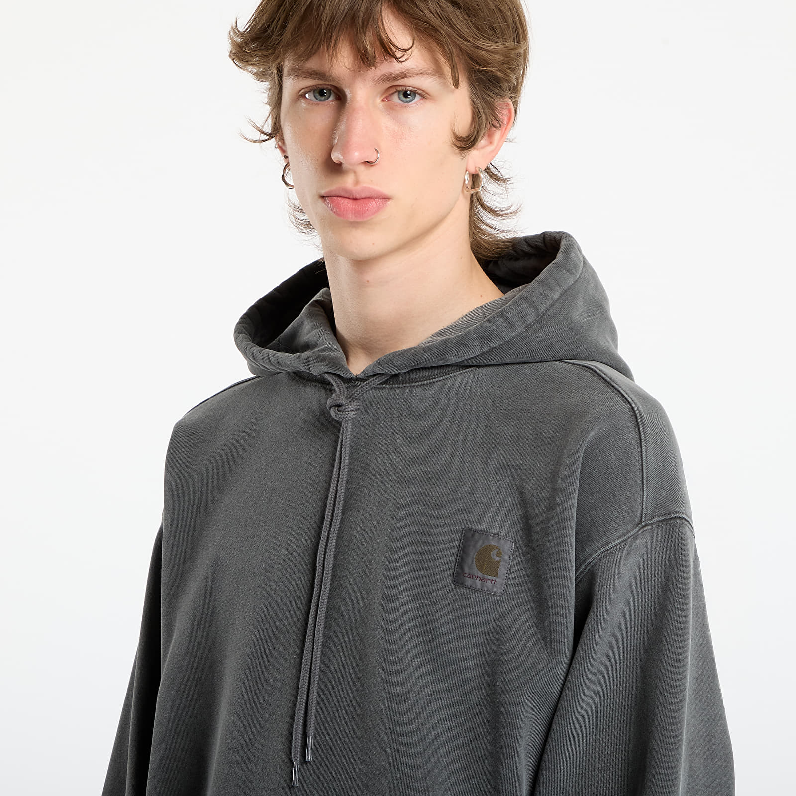 Mikiny Carhartt WIP Hooded Vista Sweat UNISEX Black Garment Dyed