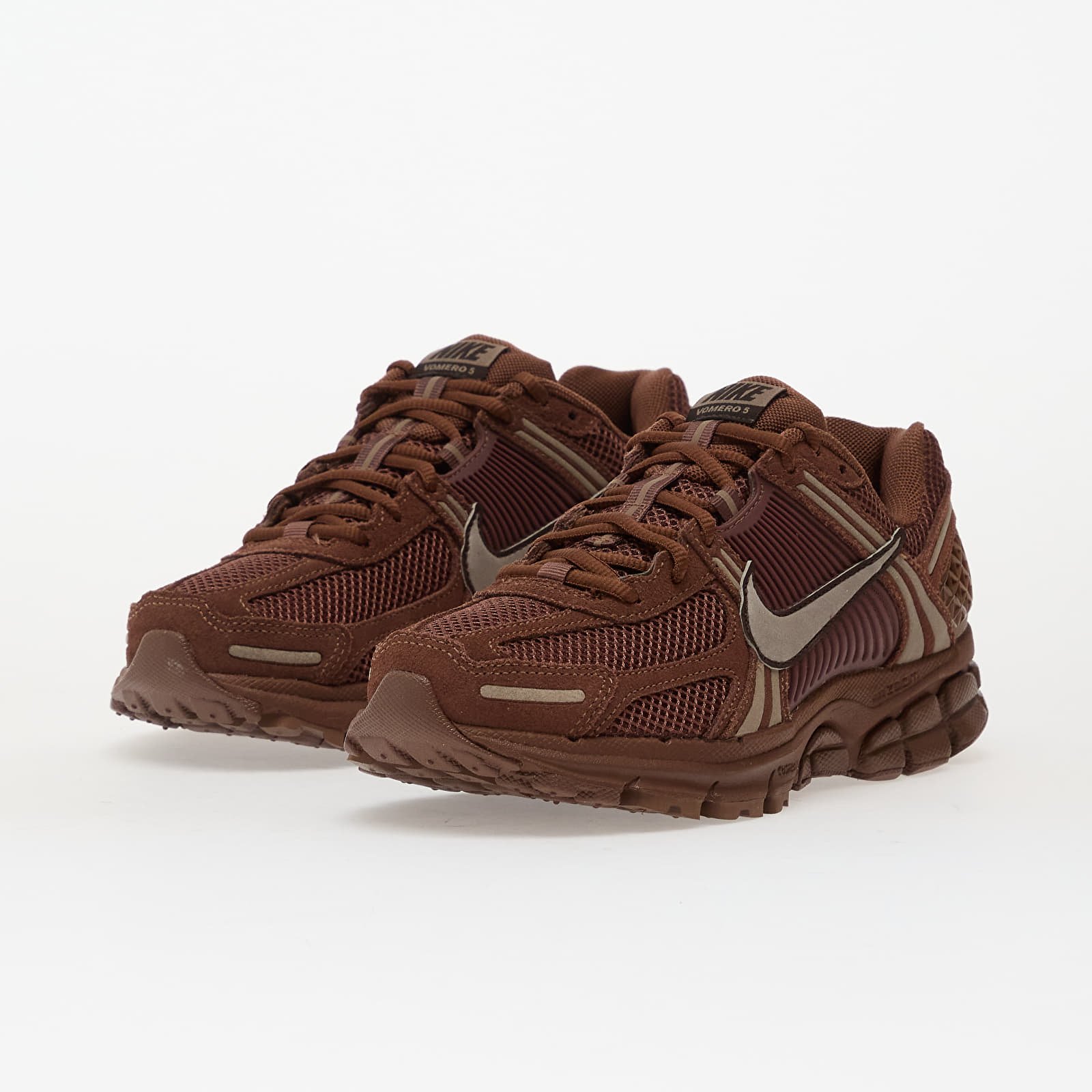 Дамски кецове и обувки Nike Zoom Vomero 5 Fauna Brown/ Mink Brown-Velvet Brown
