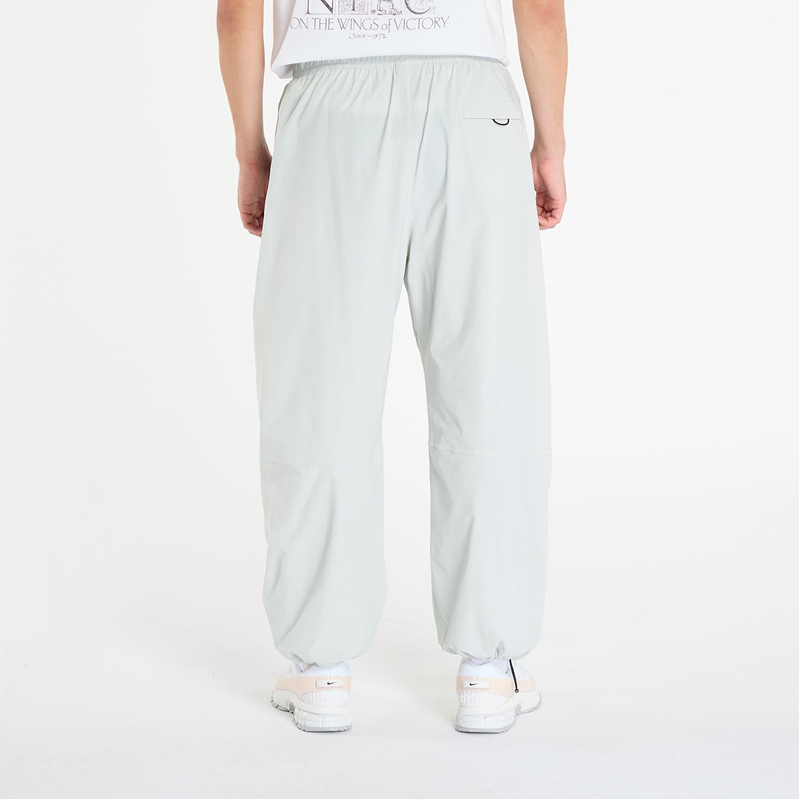 Spodnie Nike Tech Men's Woven Oversized Pants Light Silver/ Light Silver/ Black