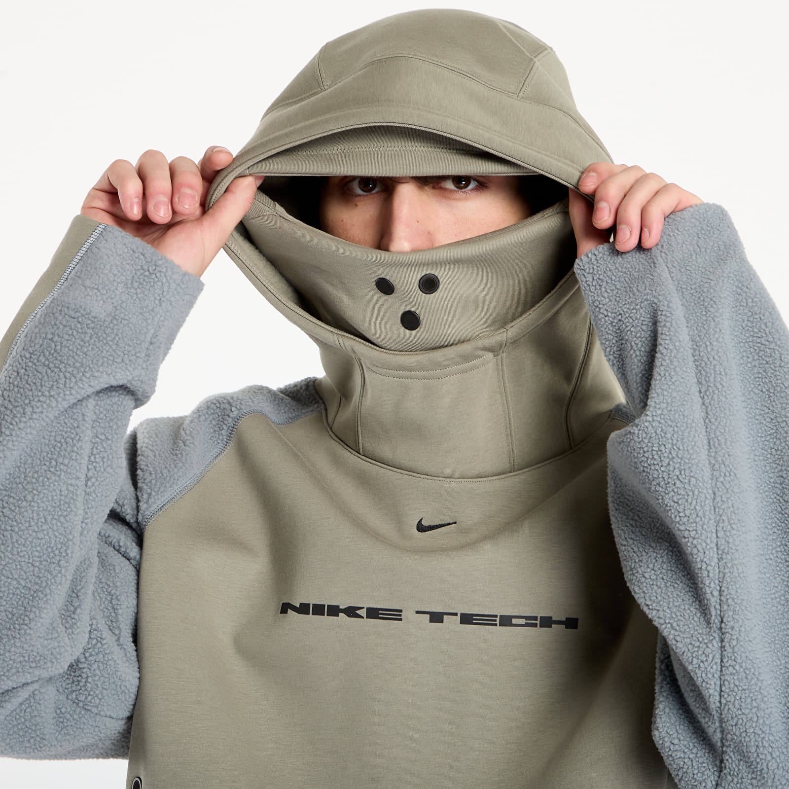 Hanorace pentru bărbați Nike Tech Boreas Men's Oversized Hoodie Light Army/ Cool Grey/ Black