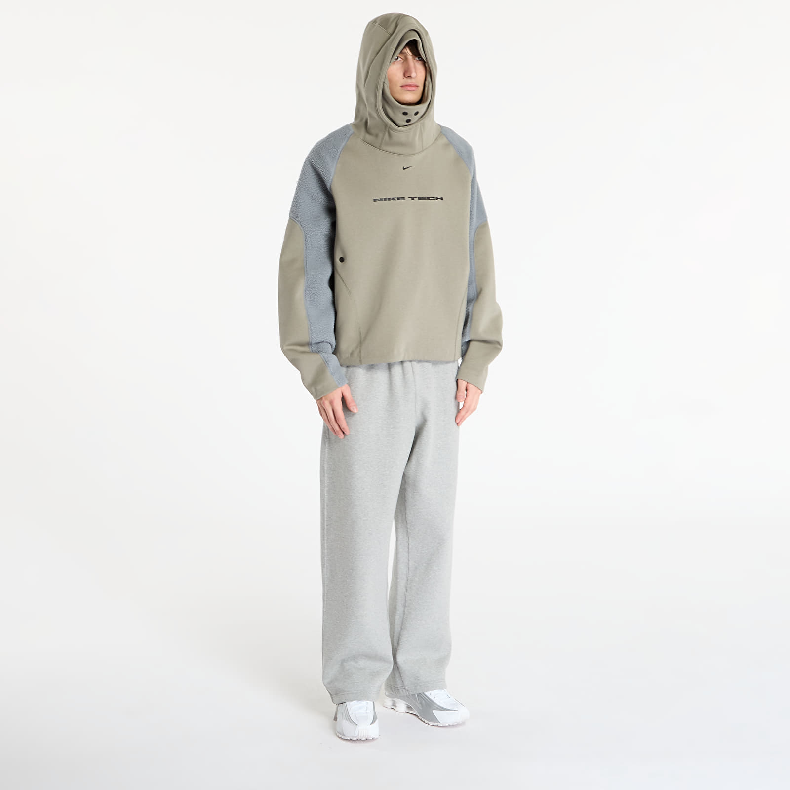 Hanorace pentru bărbați Nike Tech Boreas Men's Oversized Hoodie Light Army/ Cool Grey/ Black