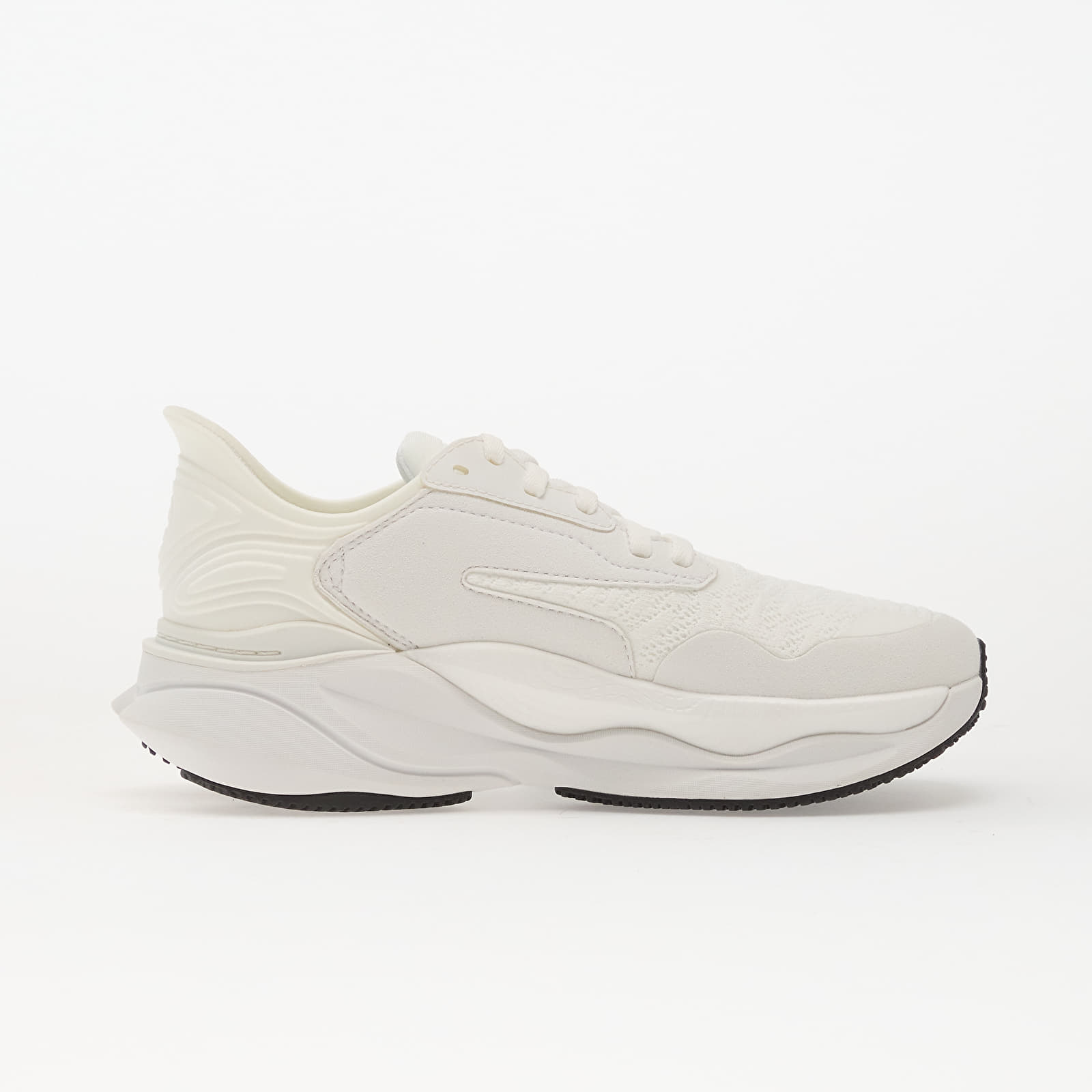 Women's sneakers and shoes Clarks Pace White