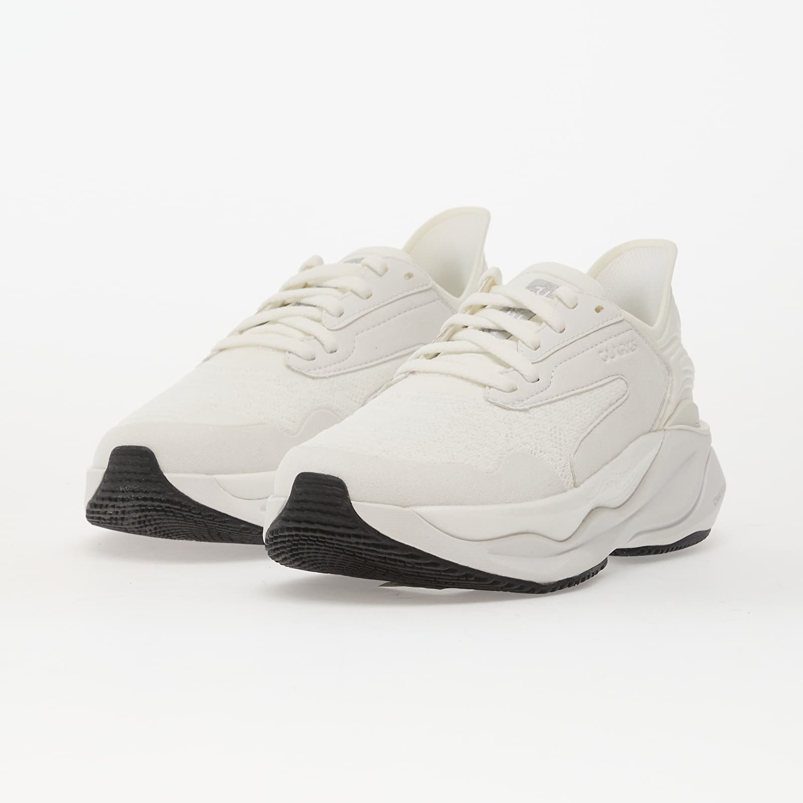 Women's sneakers and shoes Clarks Pace White