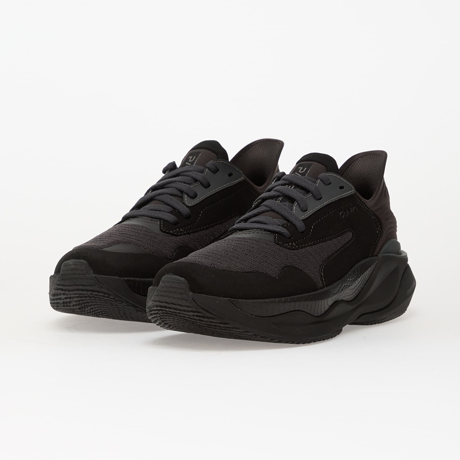 Încălțăminte și sneakerși pentru bărbați Clarks Pace Black