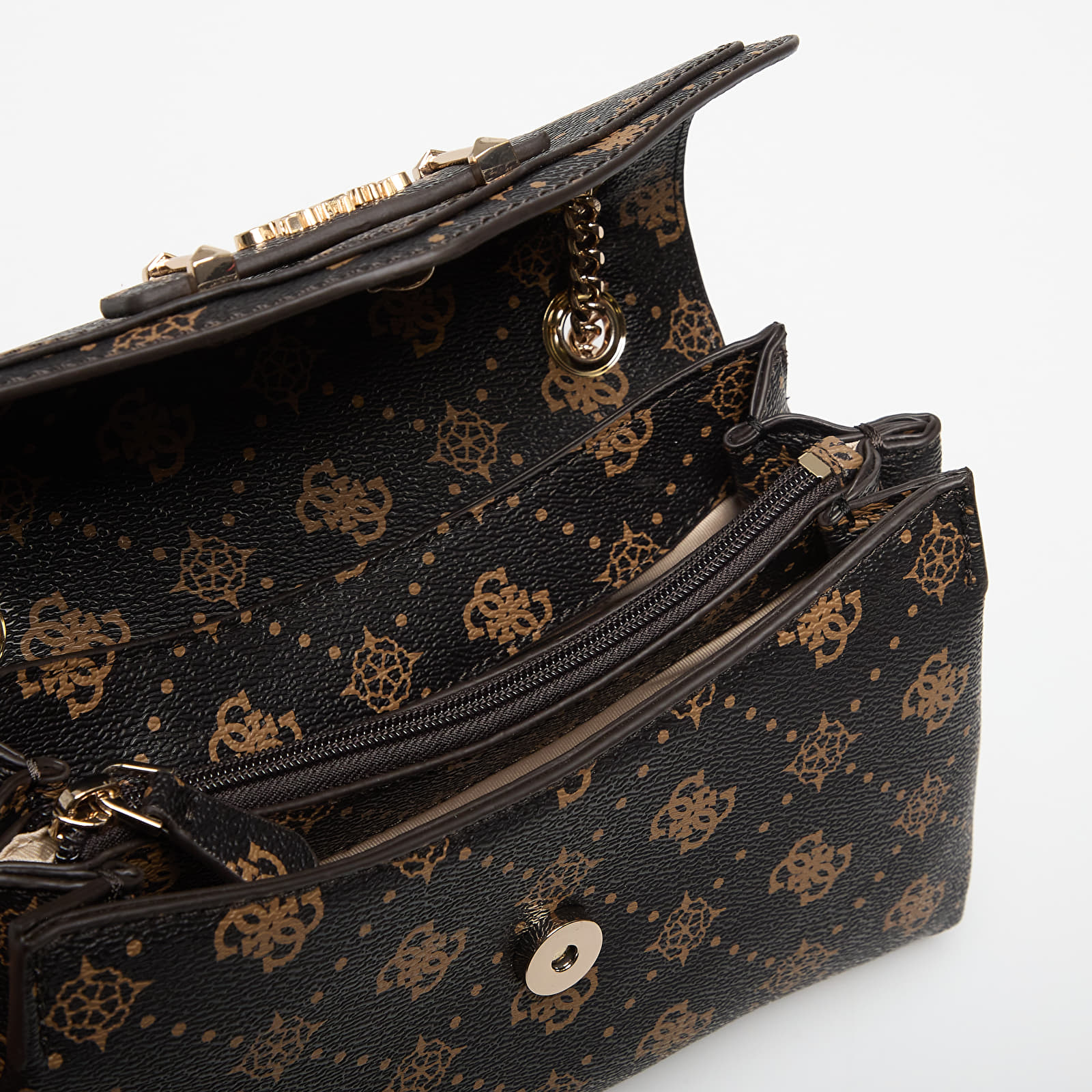 Kabelky GUESS Silia Convertible Crossbody Flap Esl