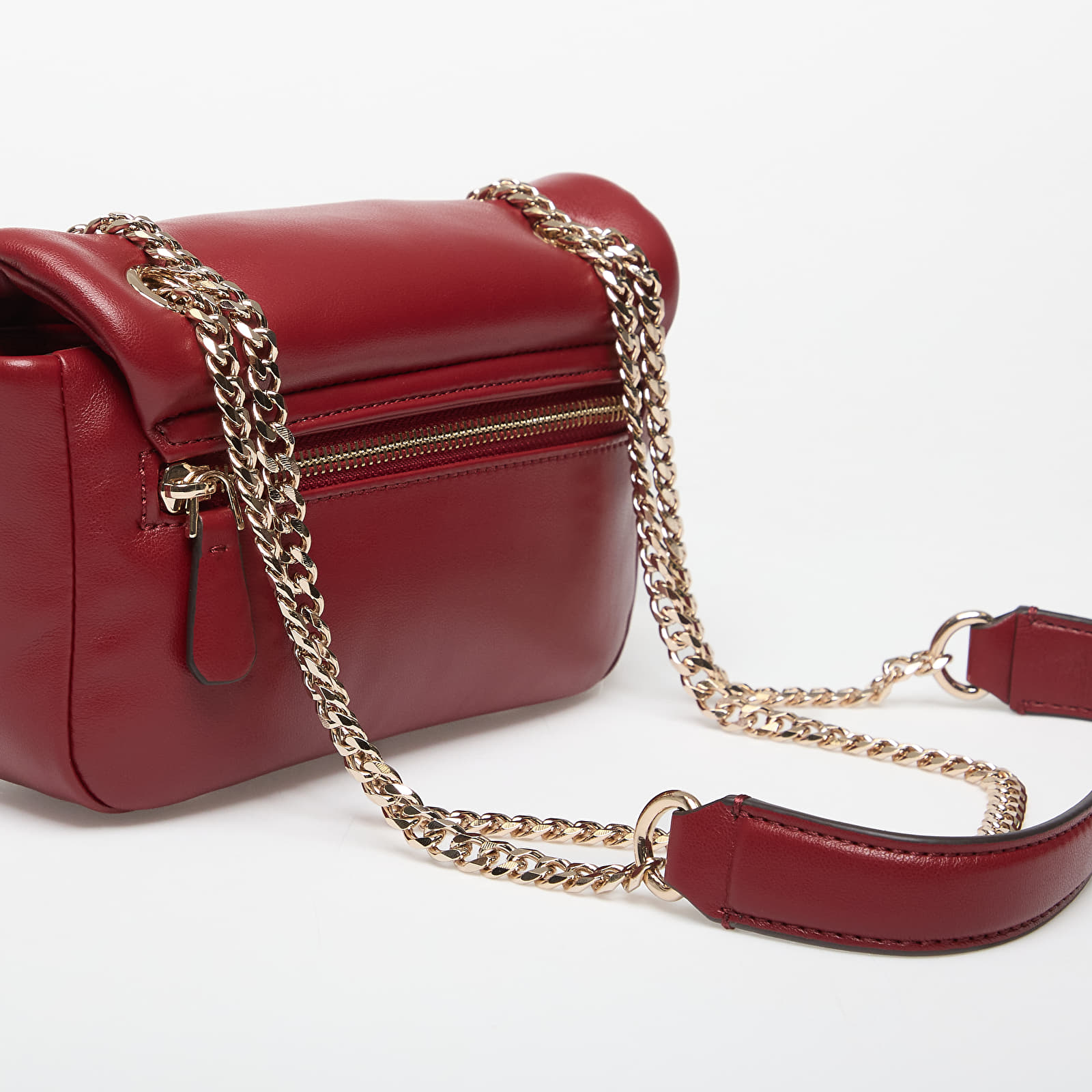 Kabelky GUESS Sunetra Mini CConvertible Crossbody Flap Red