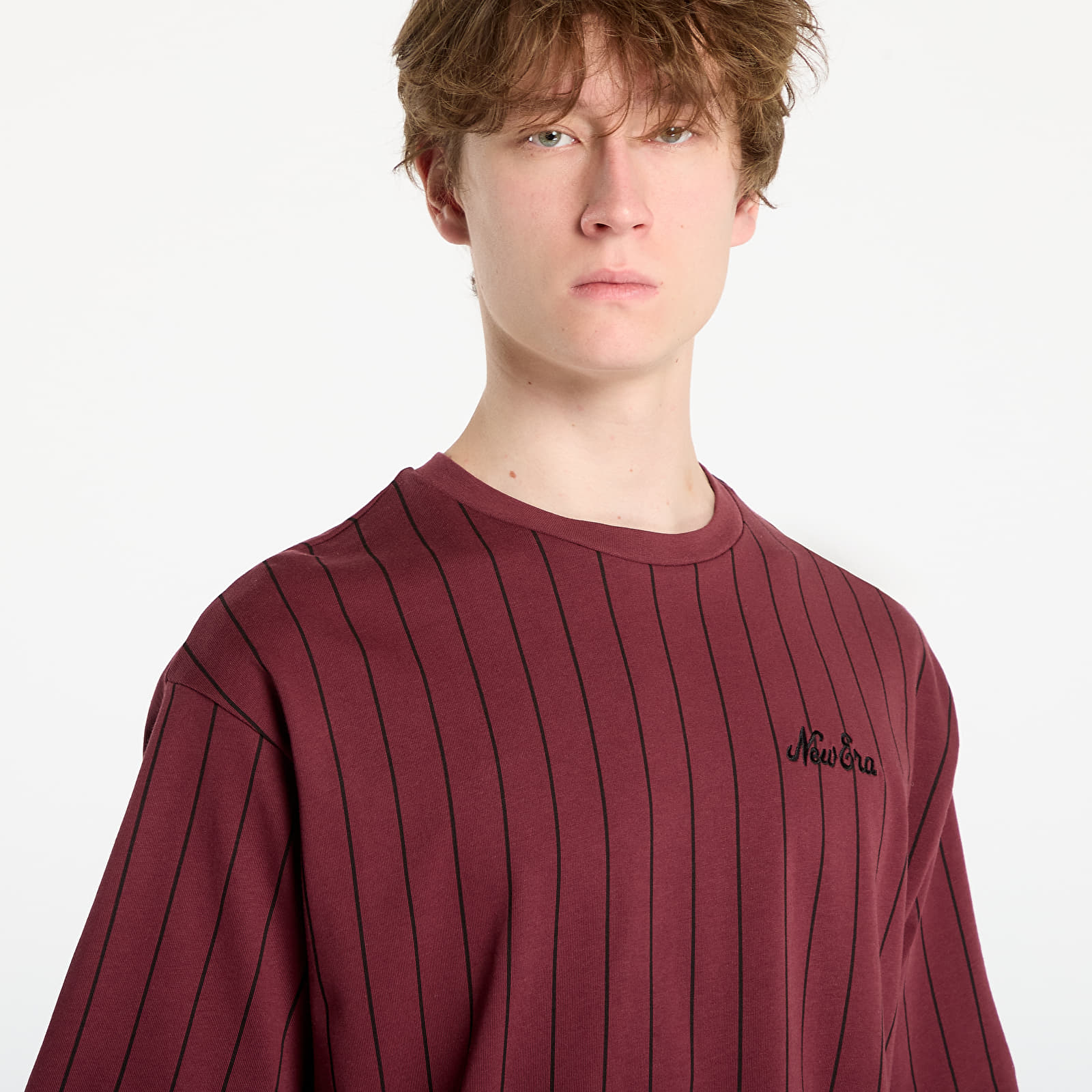 Pánská trička New Era Pinstripe Os Tee UNISEX Frosted Burgundy
