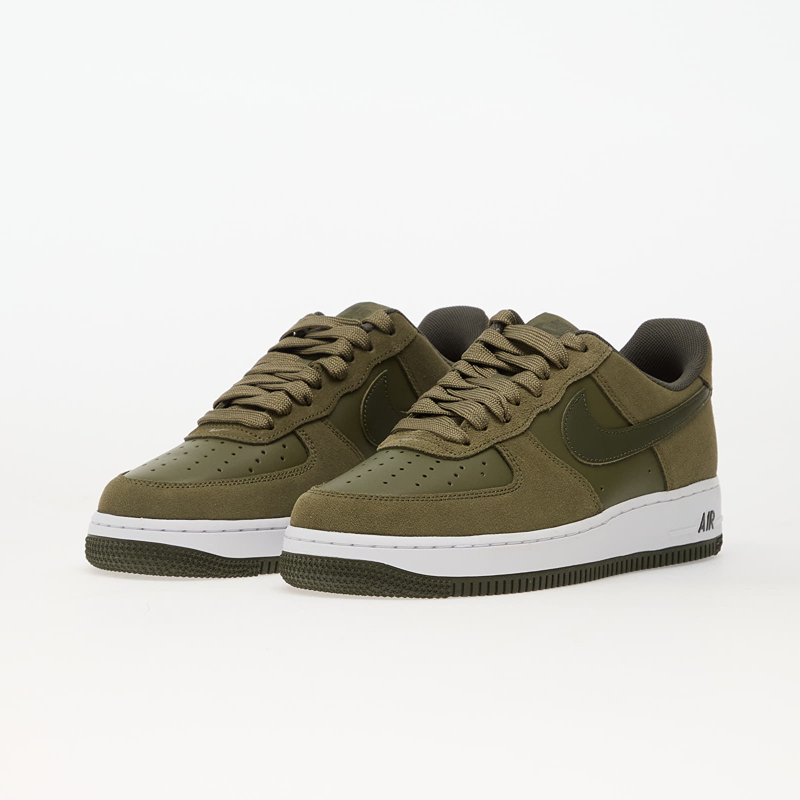 Чоловіче взуття Nike Air Force 1 '07 Lv8 Medium Olive/ Cargo Khaki-White