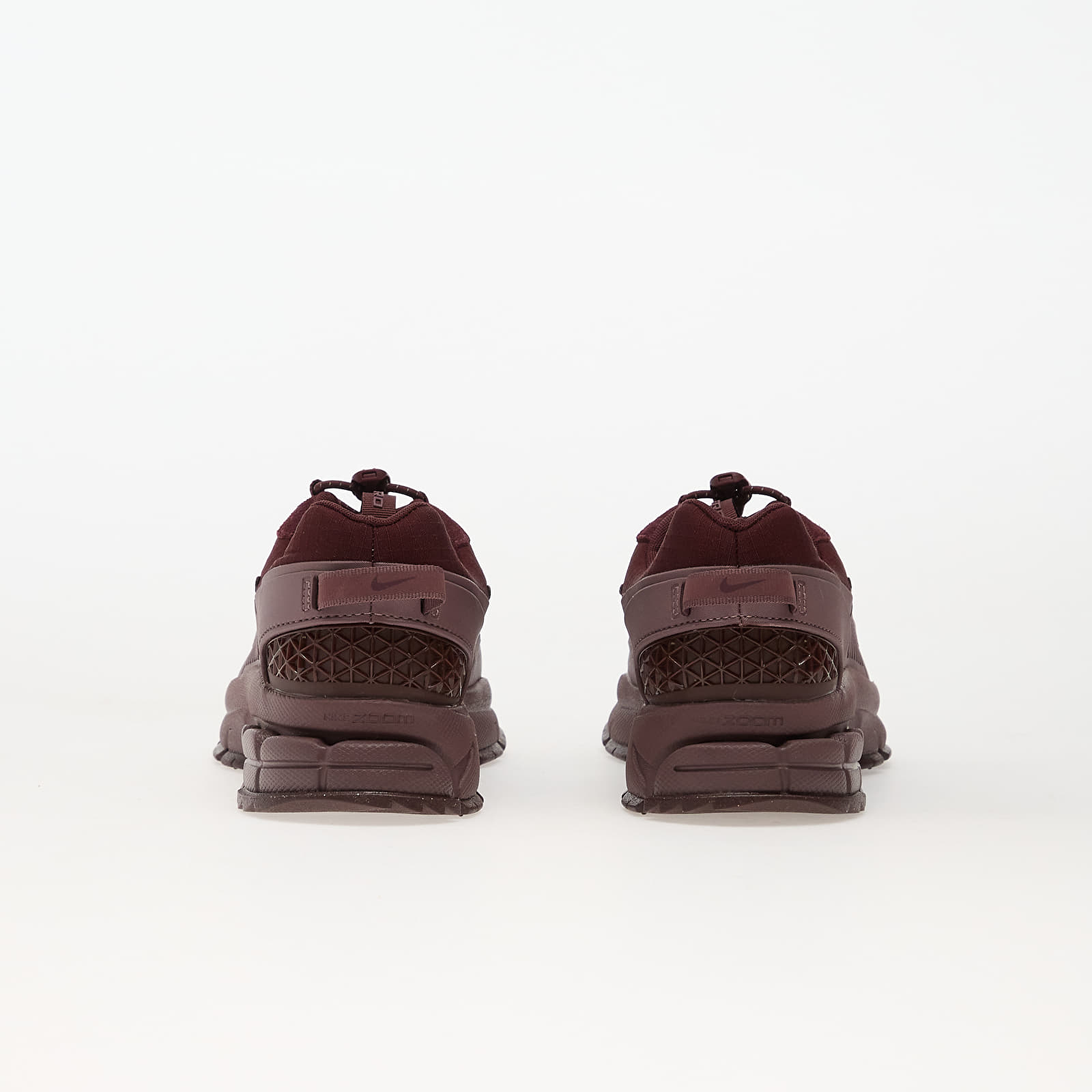 Women's sneakers and shoes Nike Zoom Vomero Roam Tattoo/ Burgundy Crush-Dark Team Red