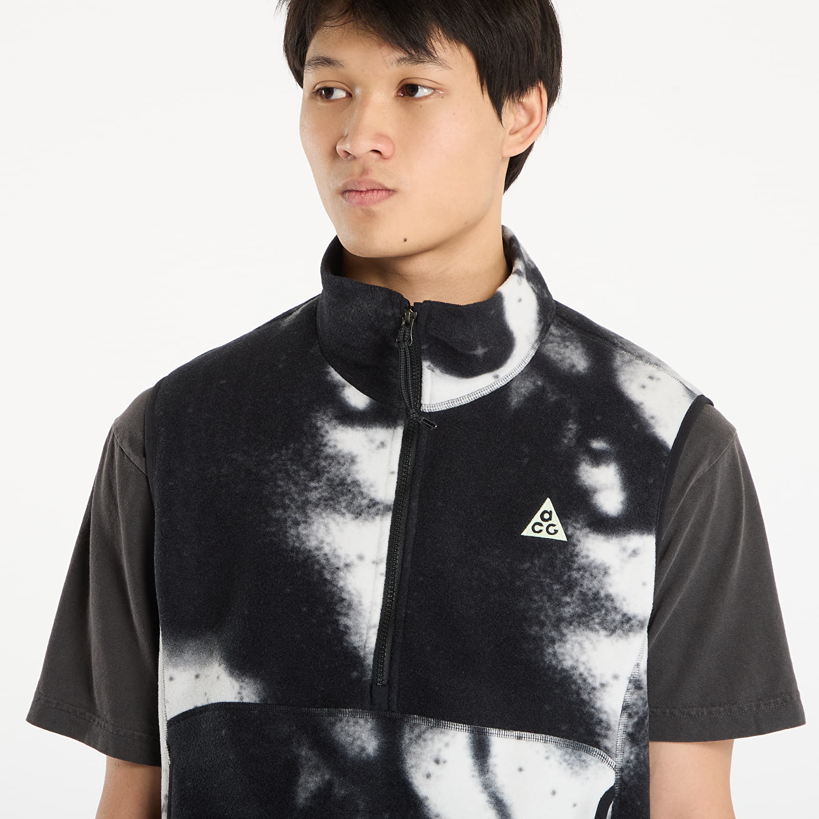 Men's vests Nike ACG "Wolf Tree" Printed Vest Anthracite/ Black/ Summit White