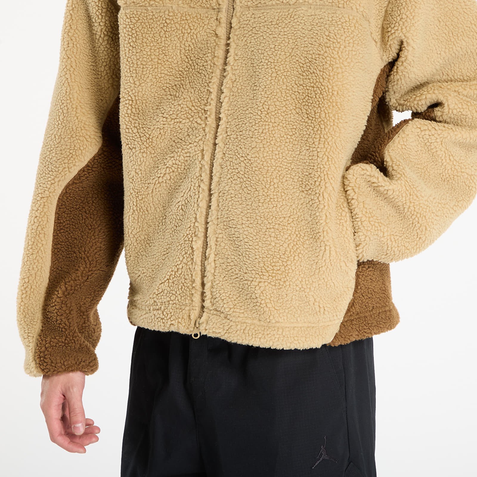 Herrenjacken Nike ACG "Canwell Glacier" Men's Therma-FIT ADV Windproof Jacket Parachute Beige/ Summit White