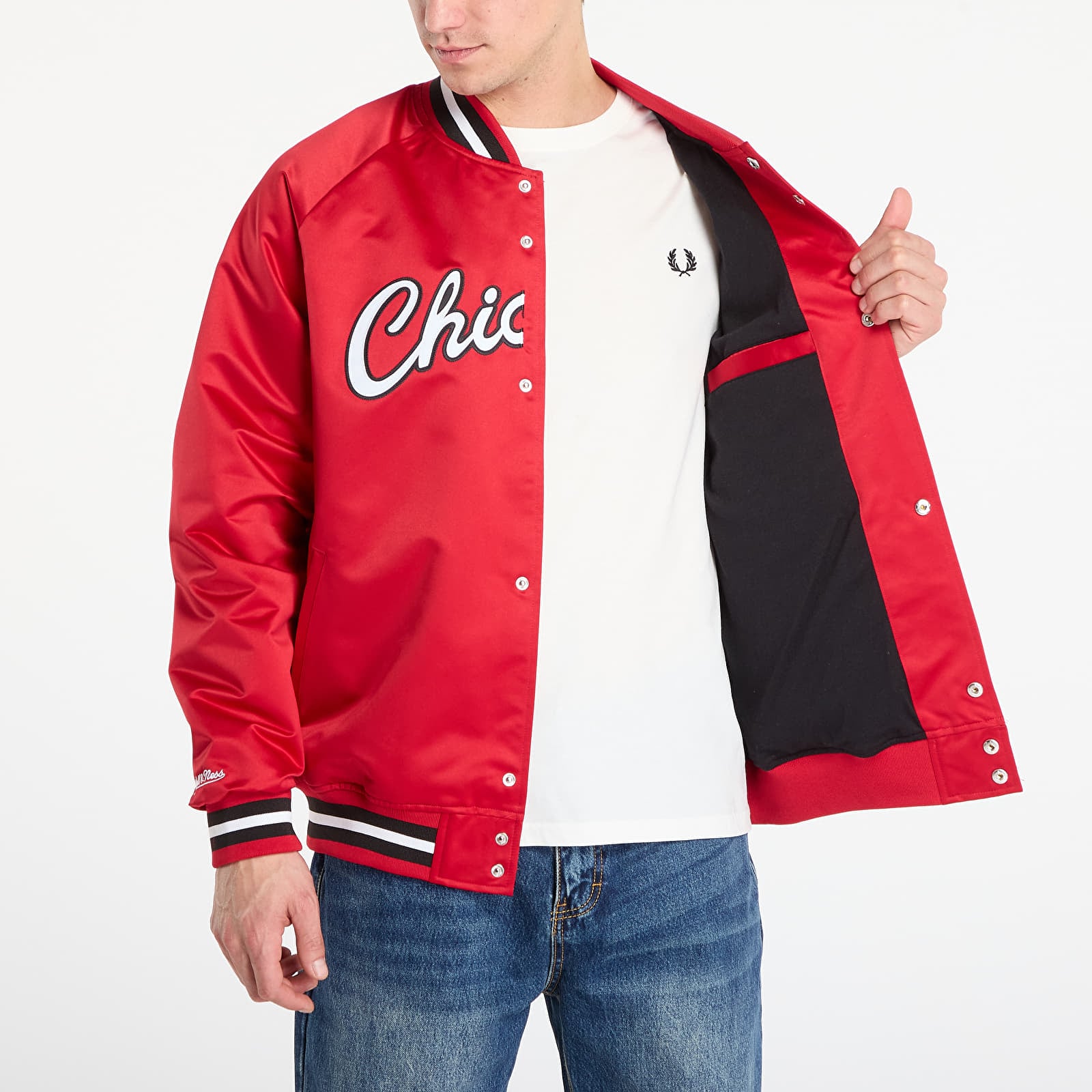Jackets Mitchell & Ness NBA Lightweight Satin Jacket Vintage Logo Bulls Scarlet