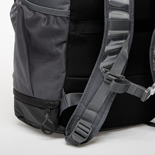 Nike Varsity Elite Backpack (32L) Iron Grey/ Black/ Black | Queens