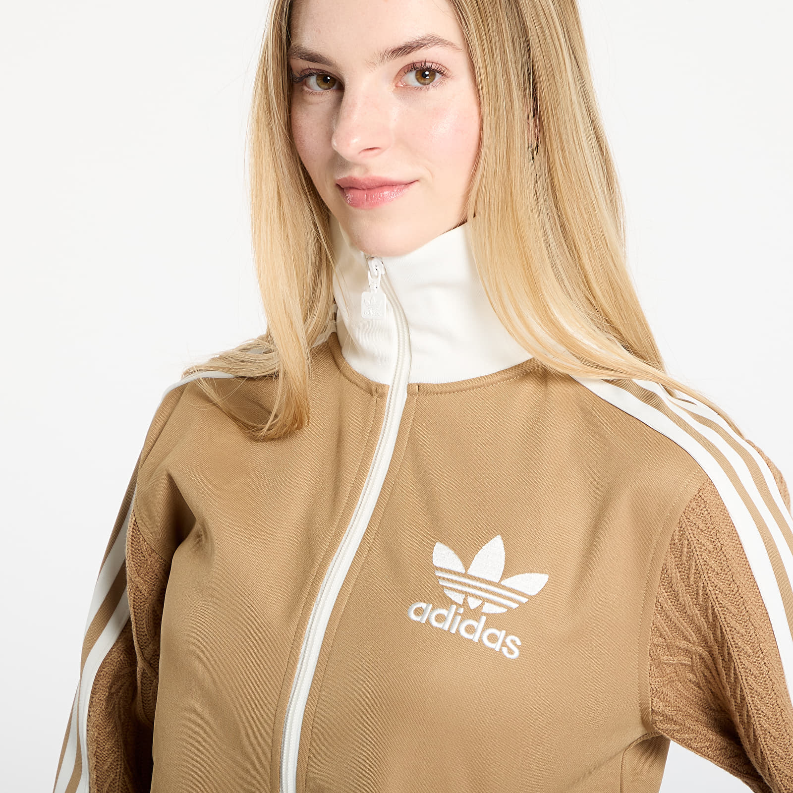 Sweatshirts für Frauen adidas Knit Classic Track Top Cardboard