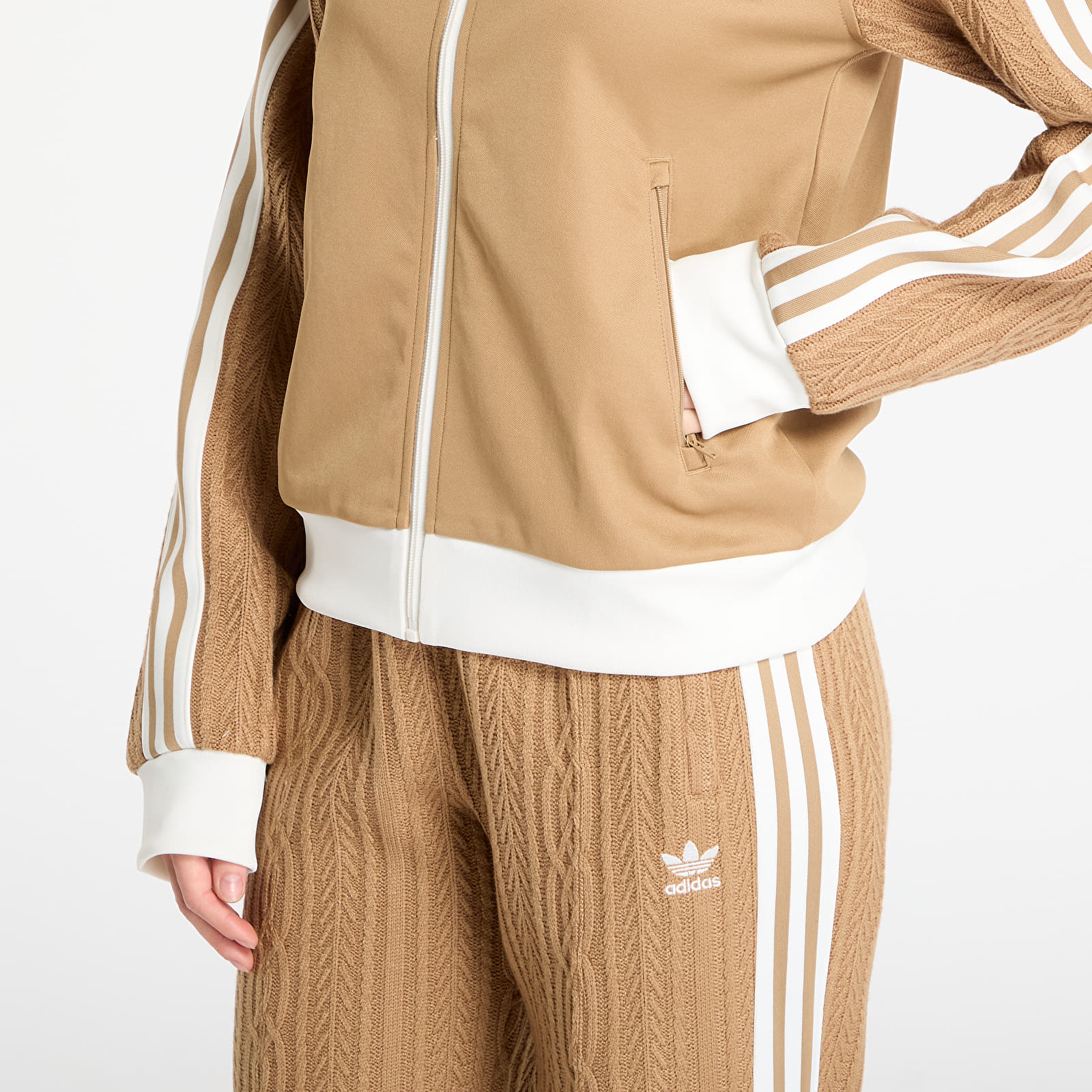 Sweatshirts für Frauen adidas Knit Classic Track Top Cardboard