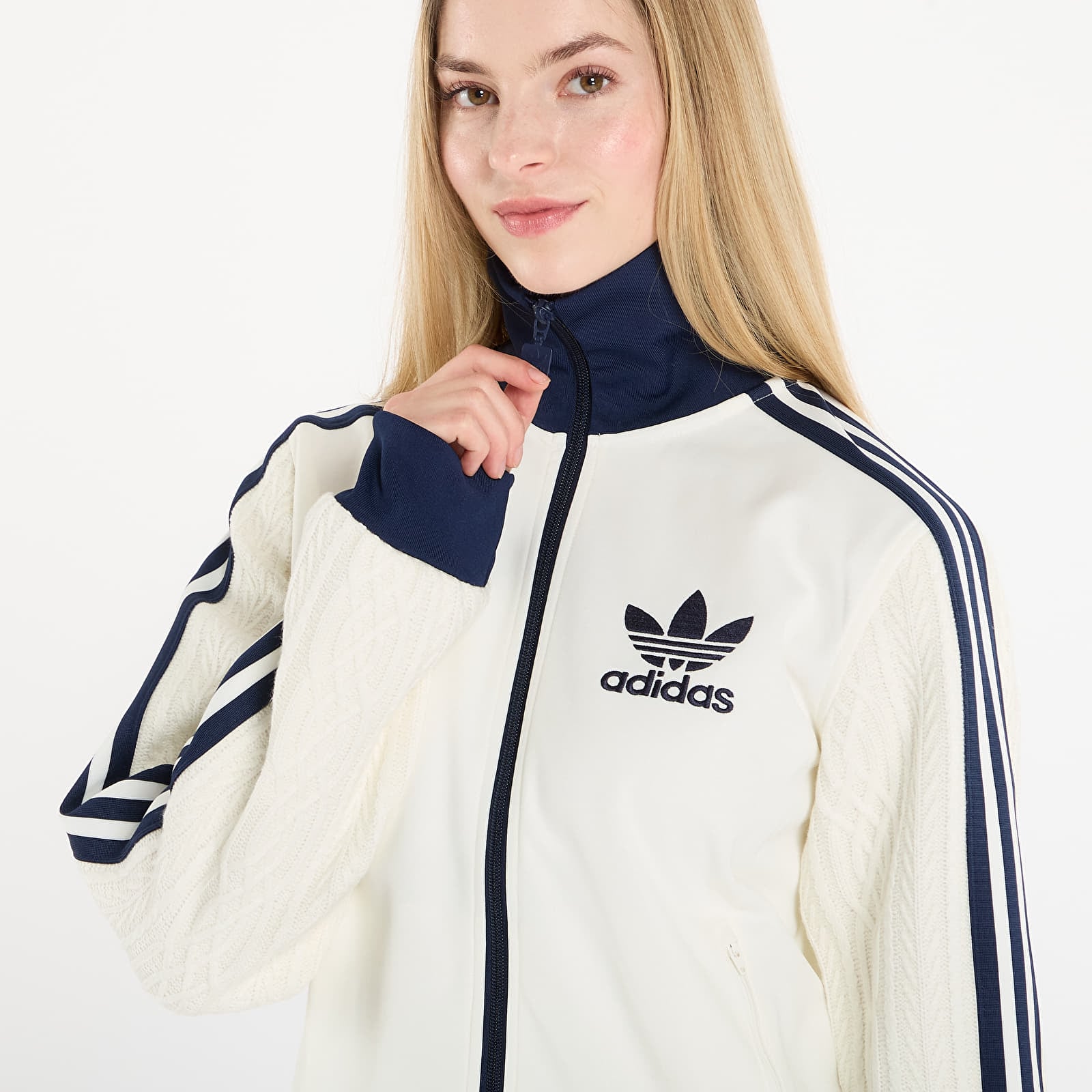 Sweatshirts für Frauen adidas Knit Classic Track Top Off White