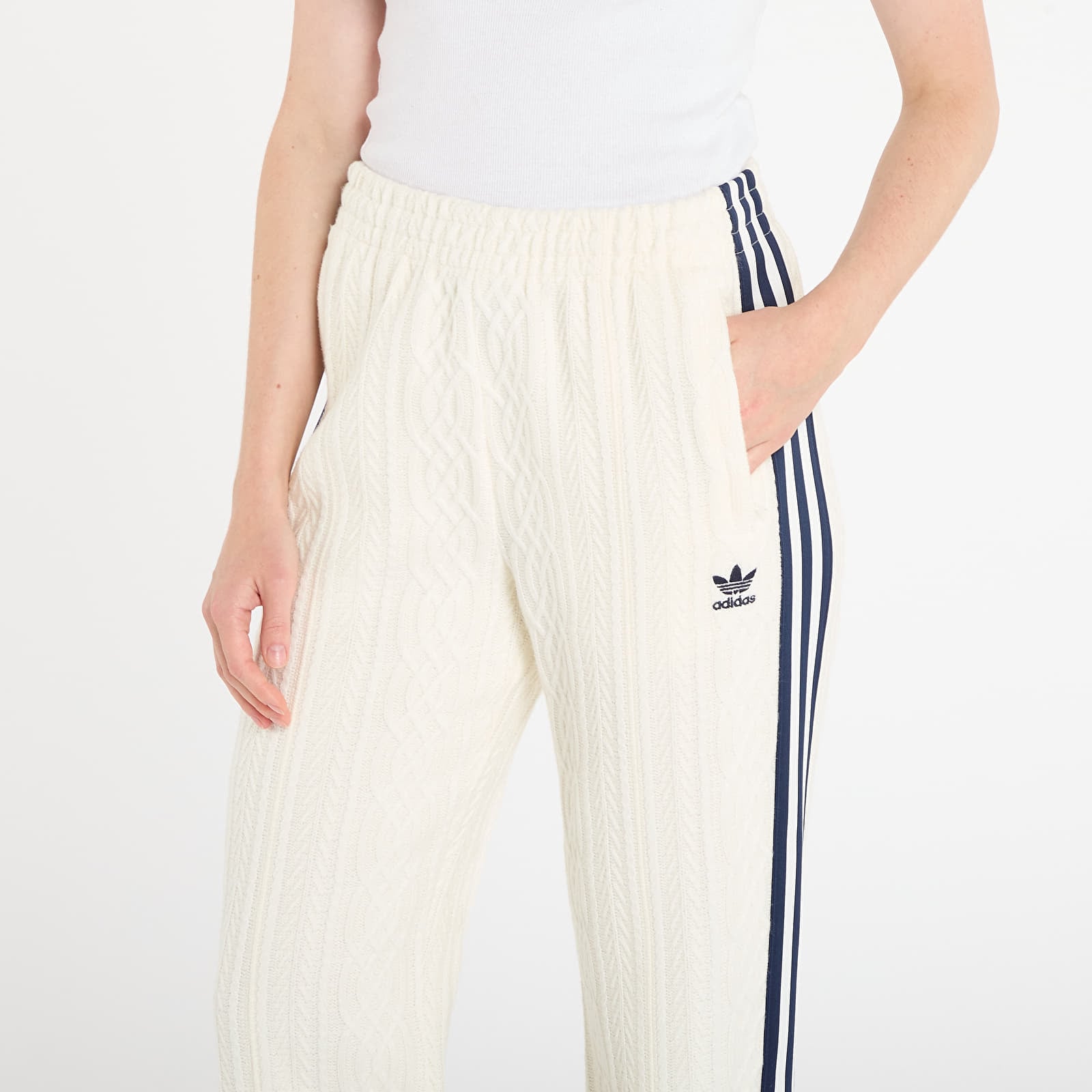 Hosen für Frauen adidas Knit Classic Track Pants Off White