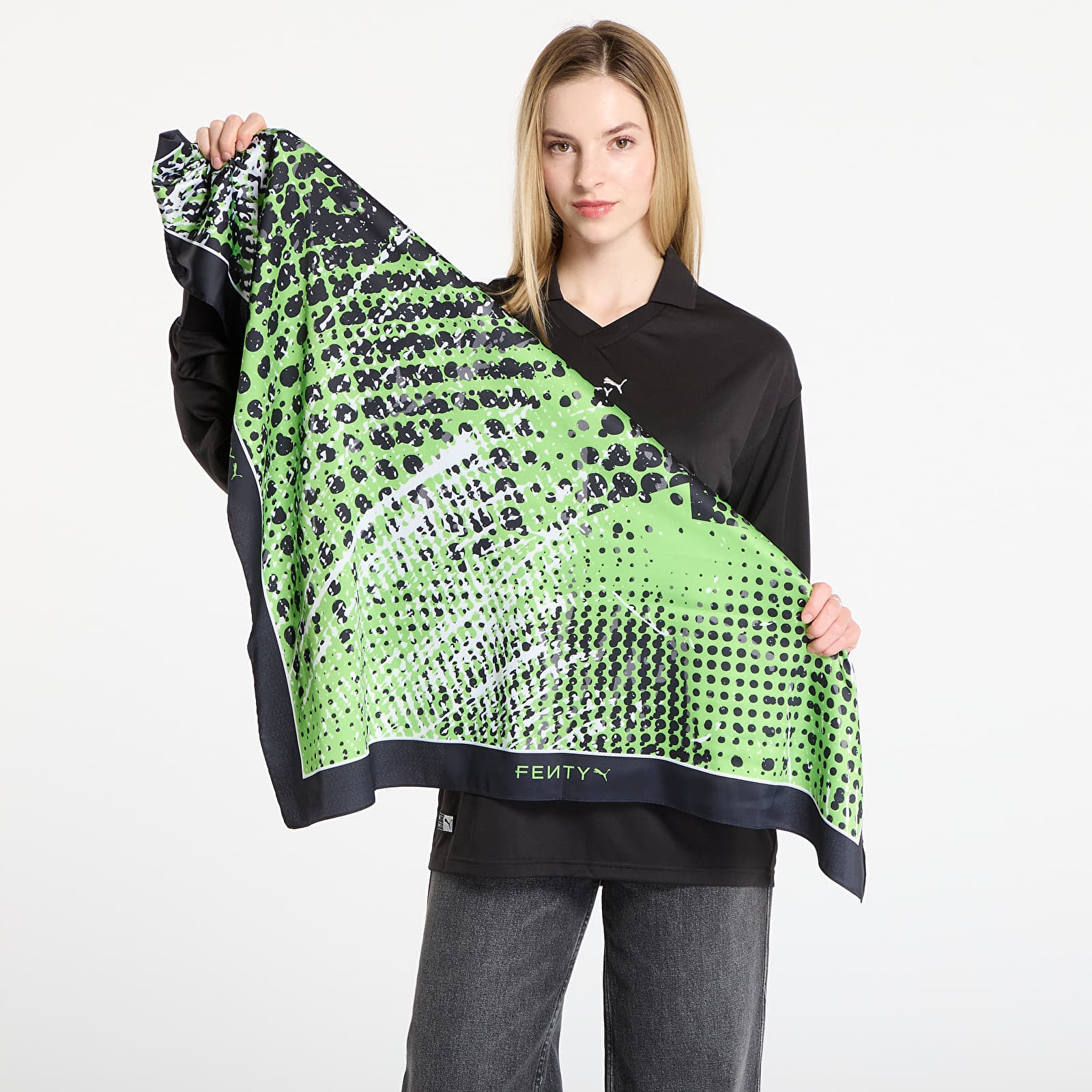 Egyéb kiegészítők PUMA x FENTY Scarf Elektro Green/ PUMA Black