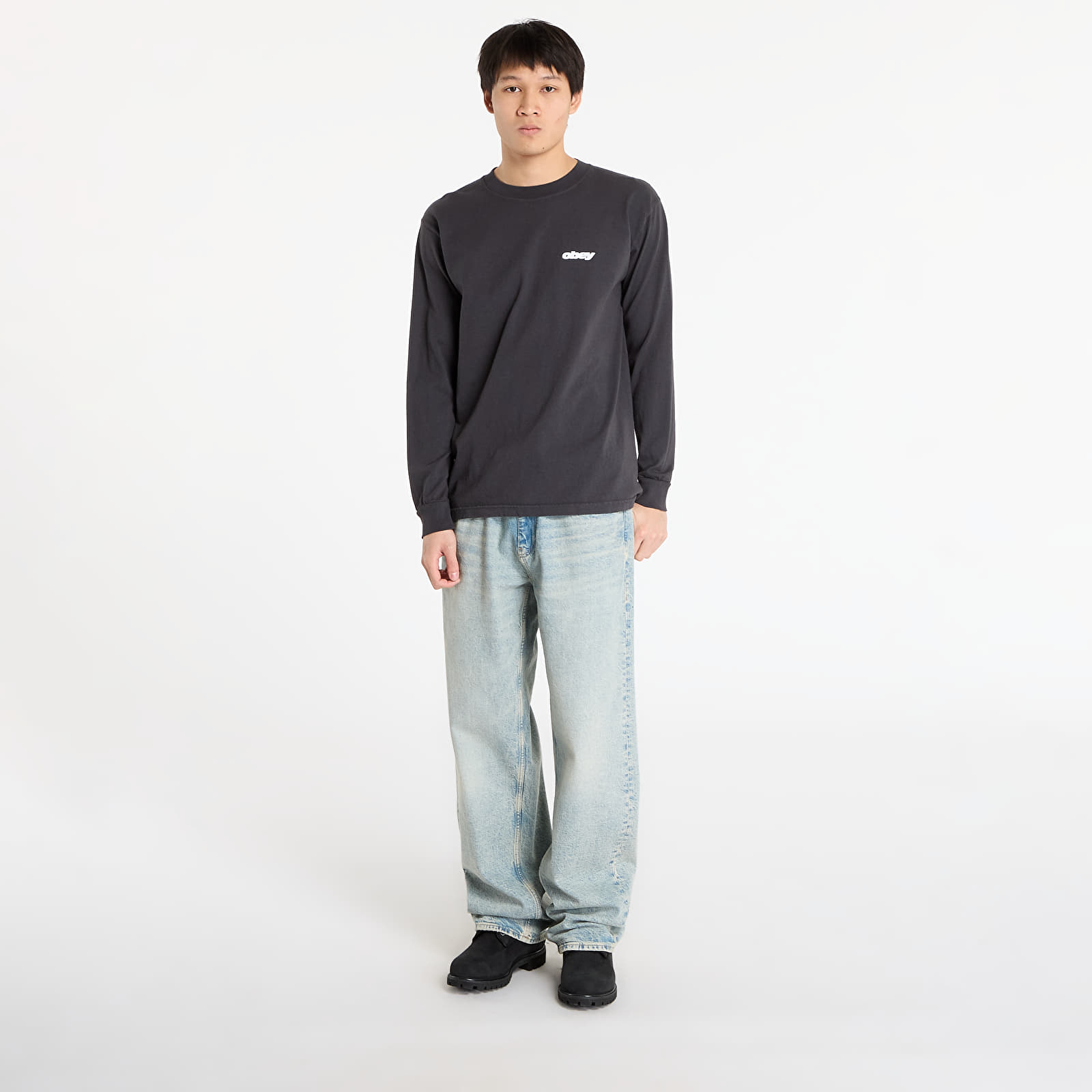 Tricouri bărbați OBEY Star Long Sleeved T-Shirt. Pigment True Vintage Black
