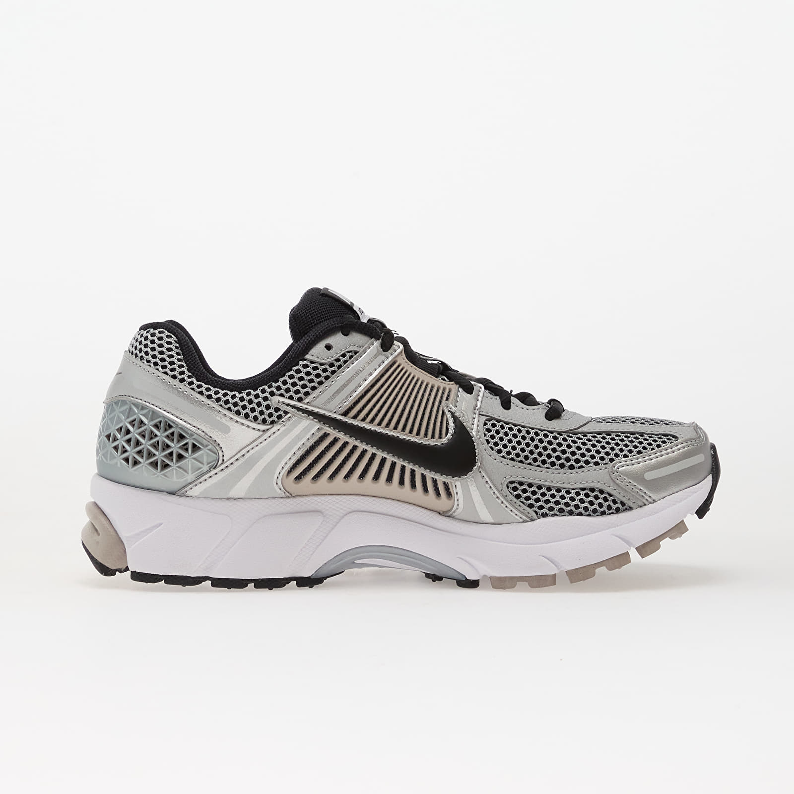 Încălțăminte și sneakerși pentru bărbați Nike Zoom Vomero 5 Metallic Silver/ Black-College Grey