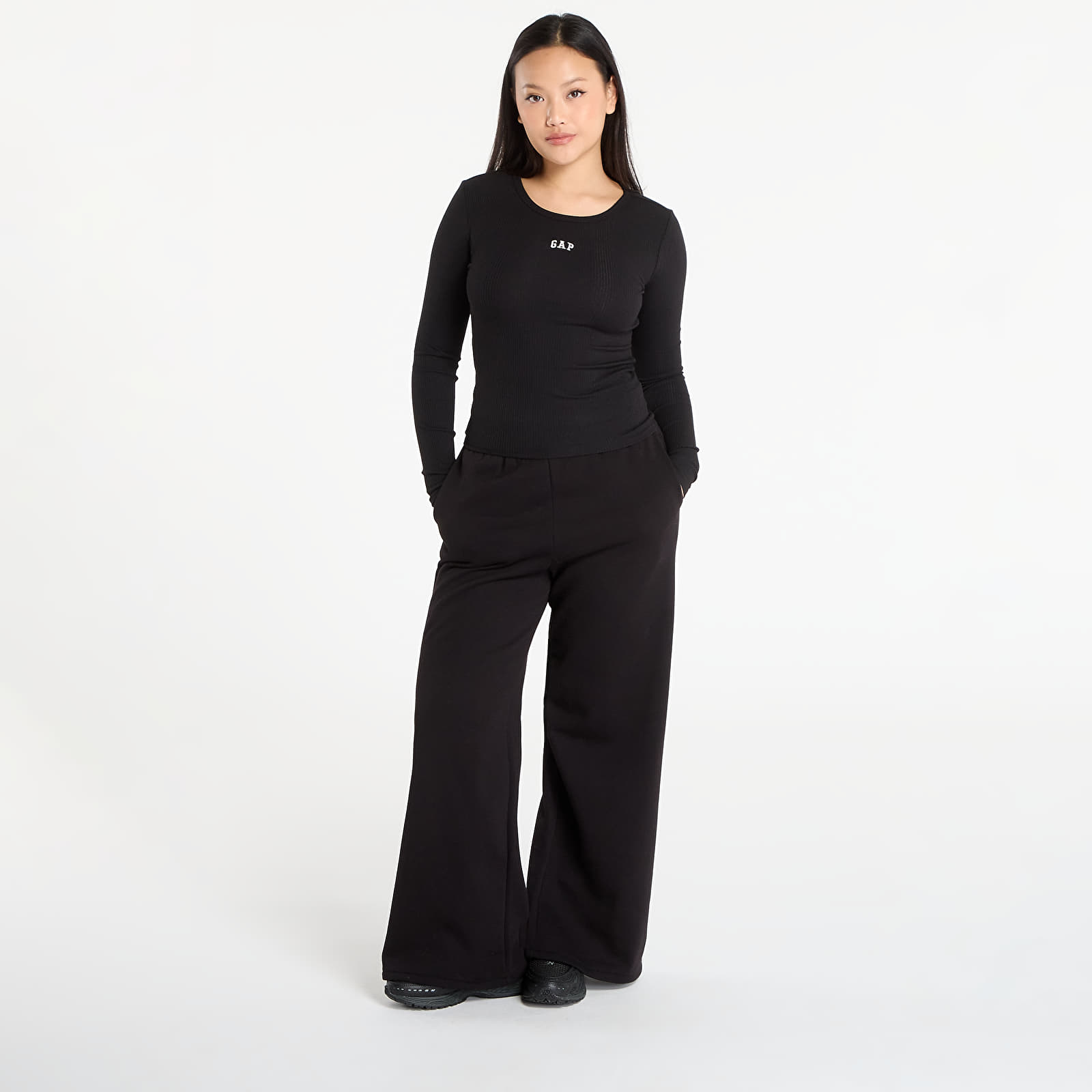 Футболки GAP Ribbed Logo T-Shirt Black